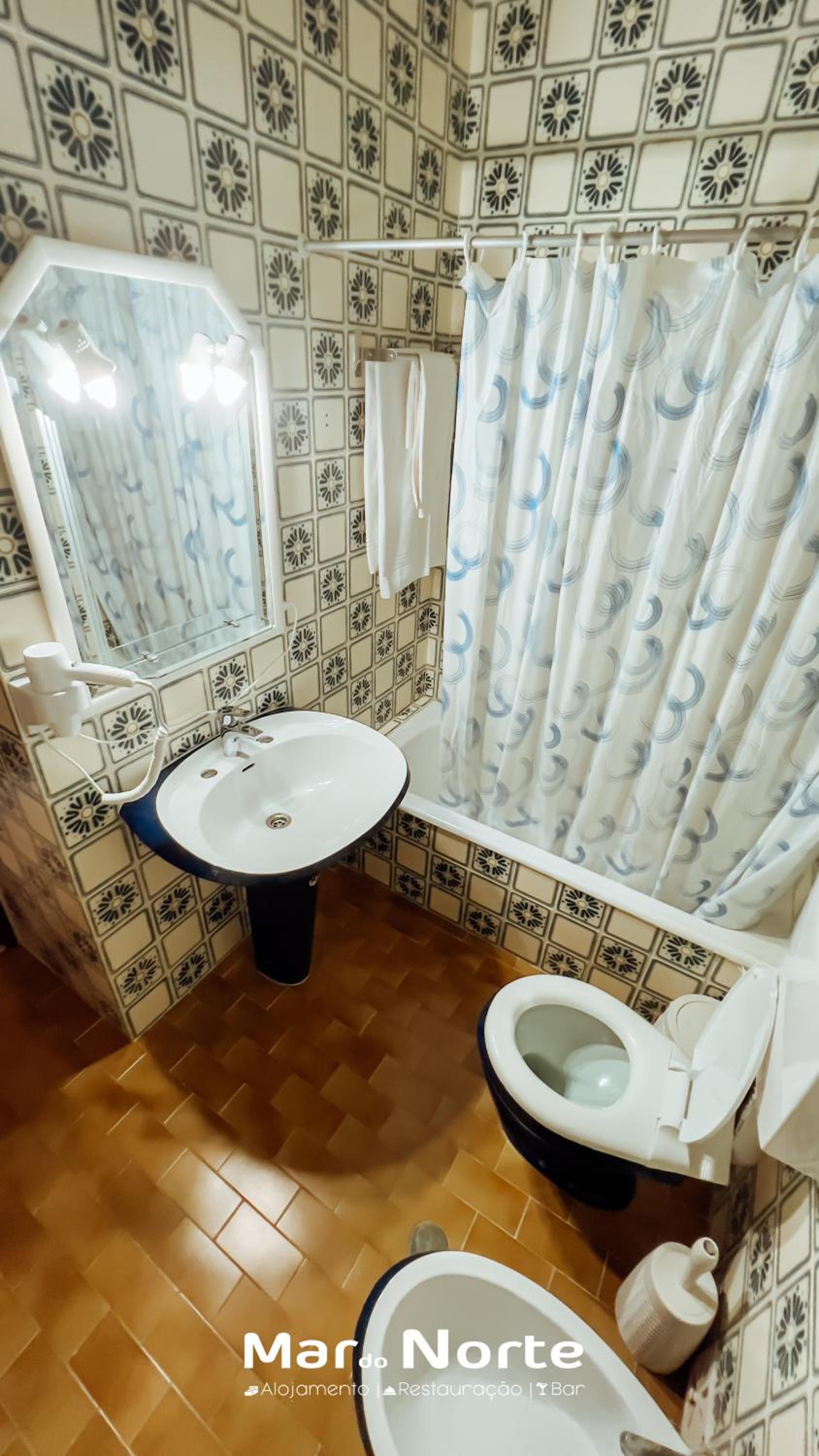 Double Room - Photo 7