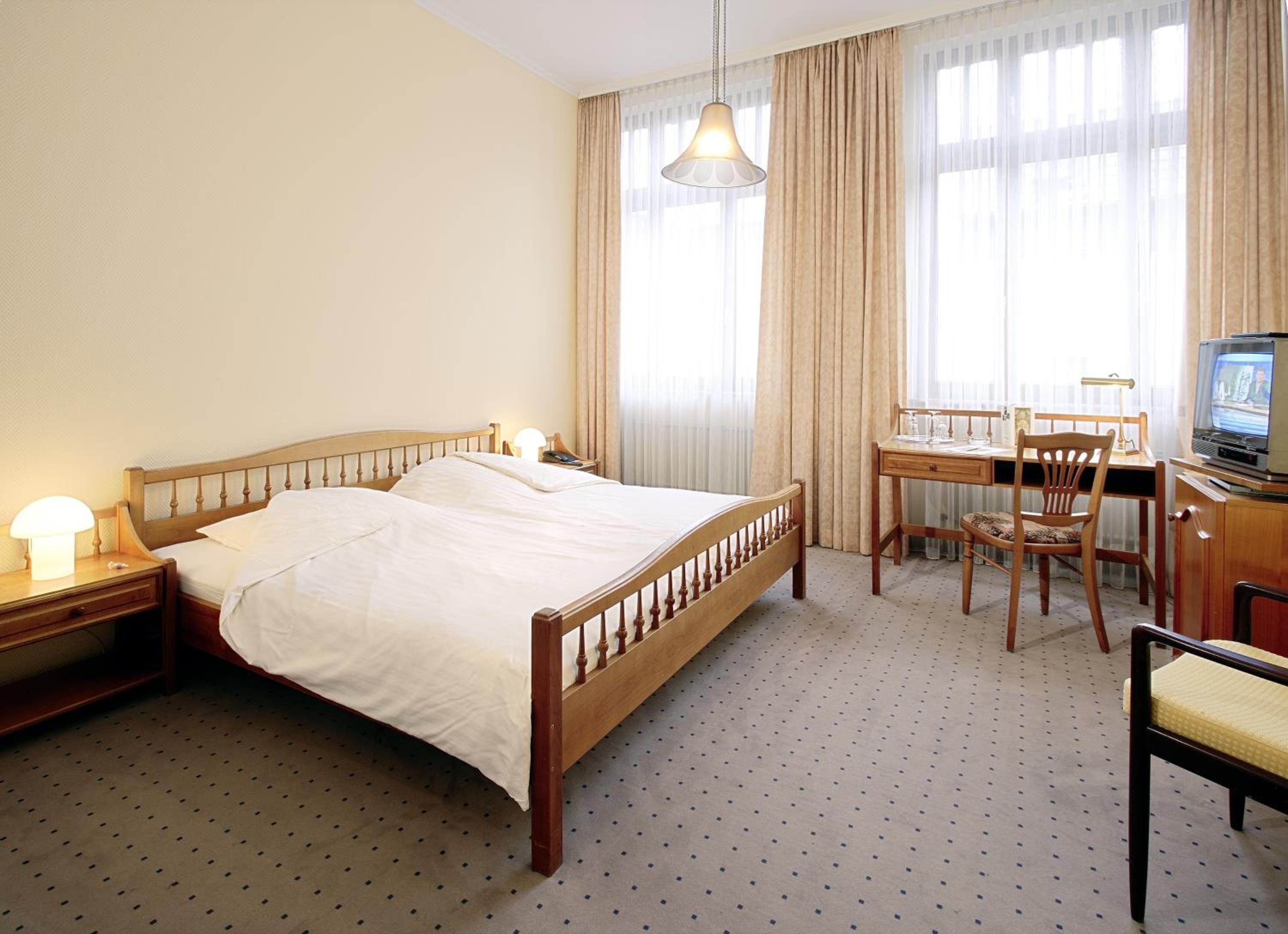 Standard Double Room - Photo 1