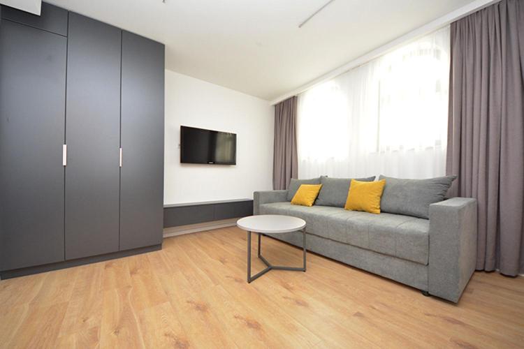 Apartment photo 1