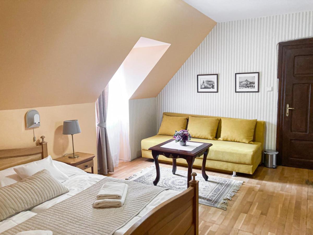 Double Room - Photo 3