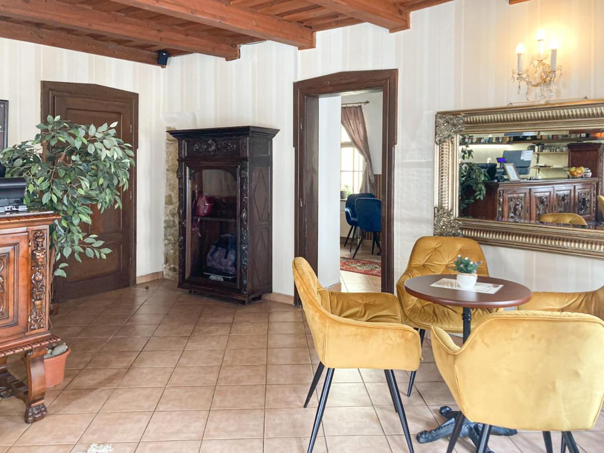 Triple Room - Photo 1