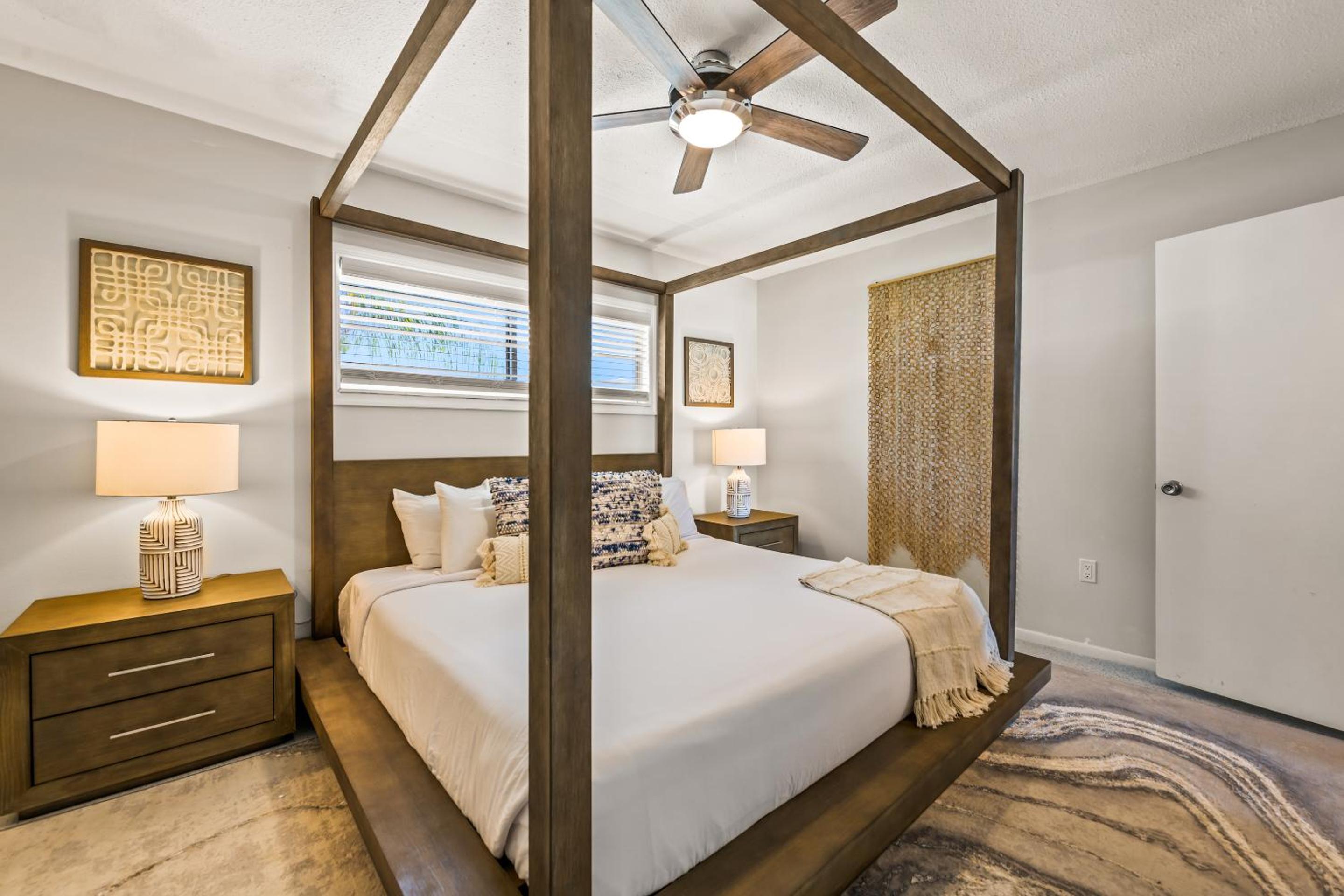 Beachfront One Bedroom King Suite photo 3