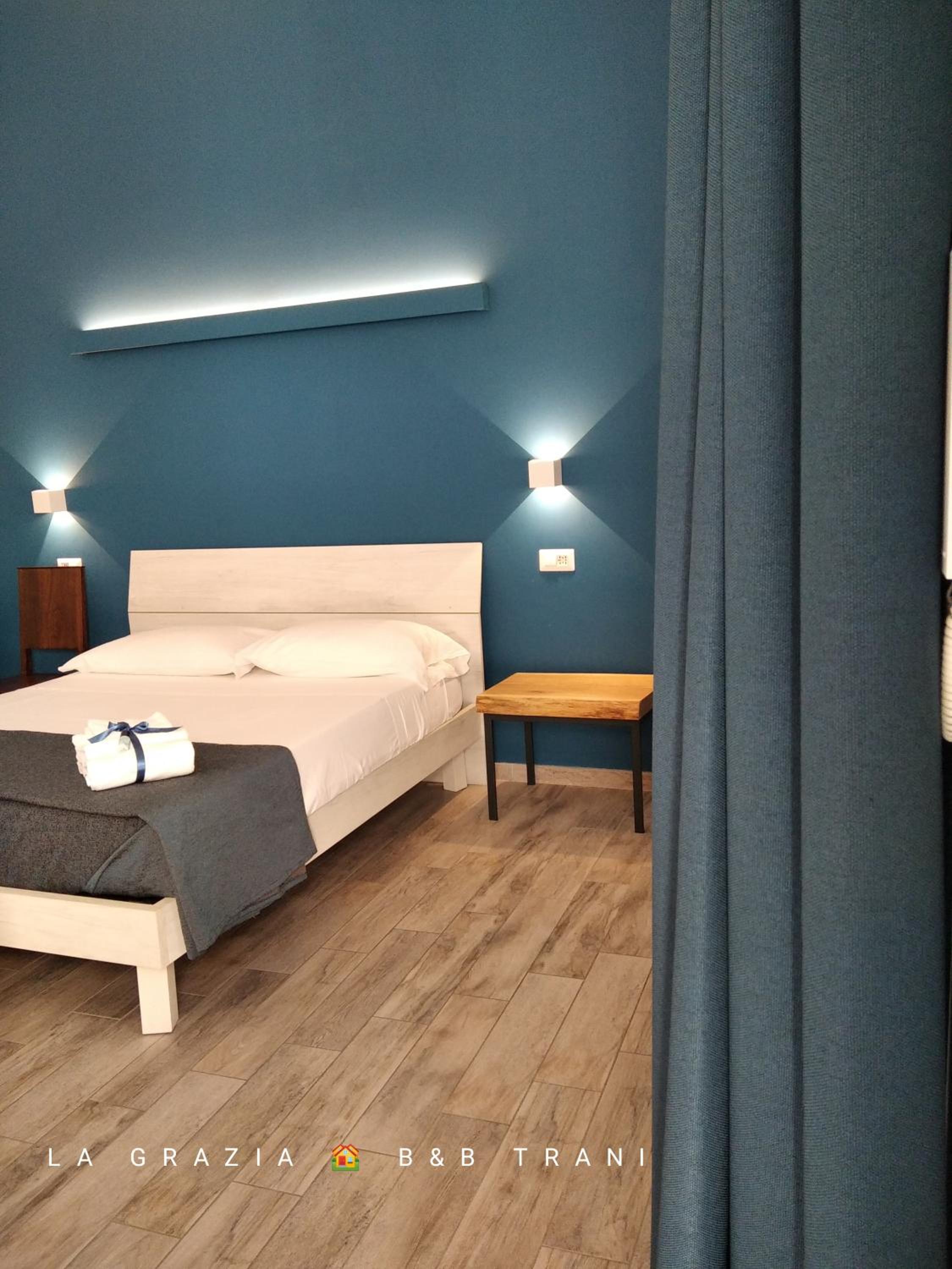 Deluxe Double or Twin Room photo 1