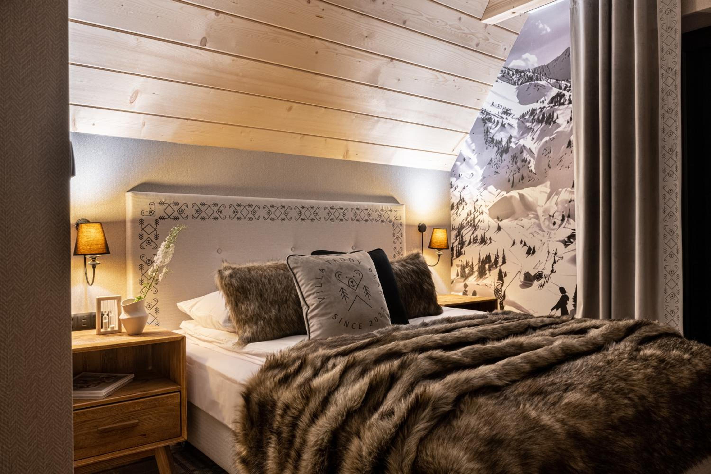 Deluxe Double Room with Shower photo 2