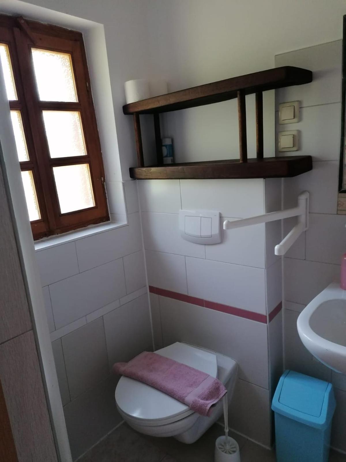 Family Room with Bathroom photo 3
