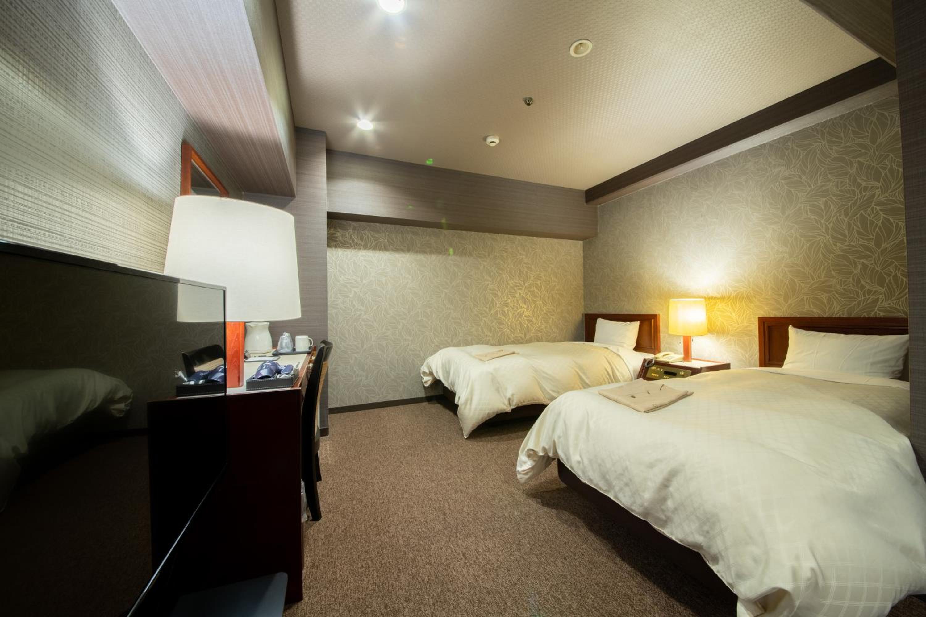 Twin Room - Non-Smoking
