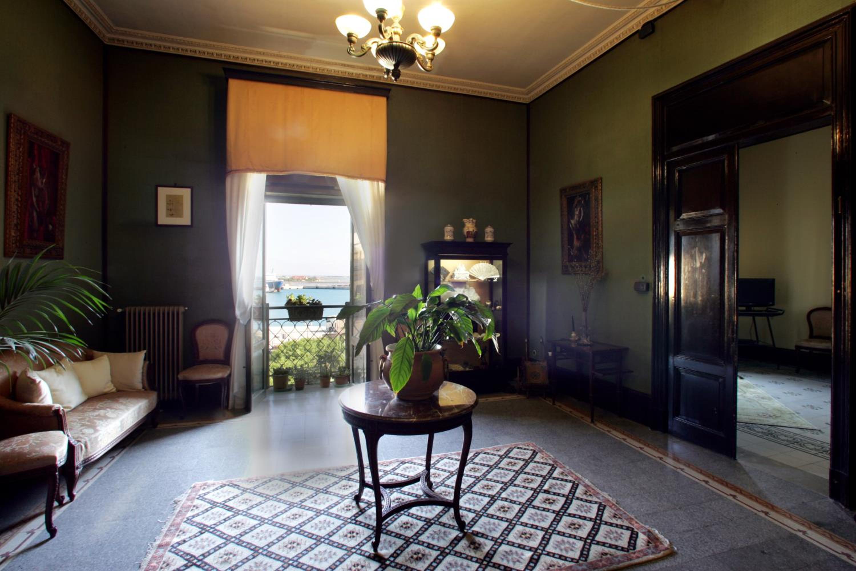 Basic Triple Room