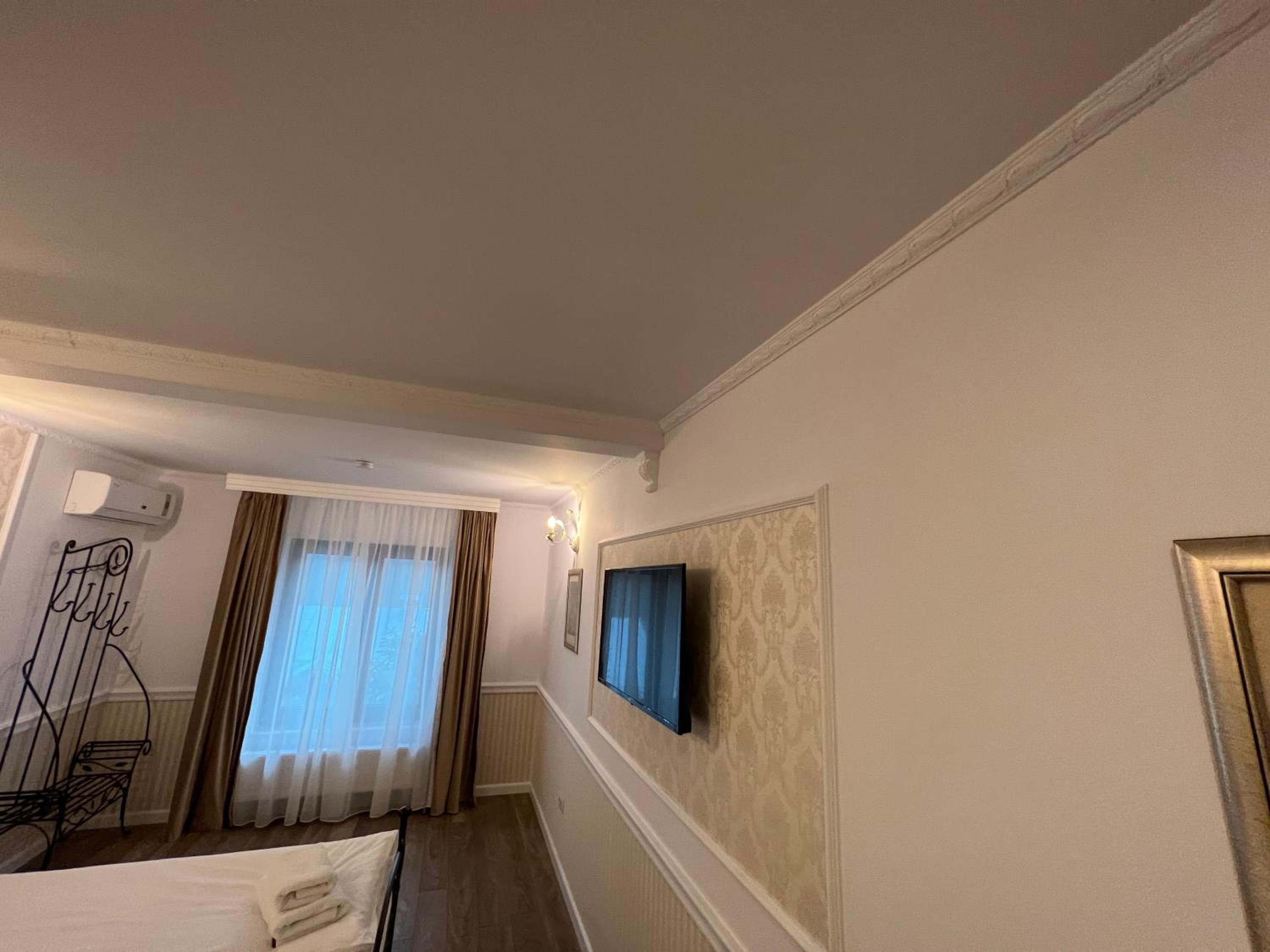 Deluxe Room - Photo 1