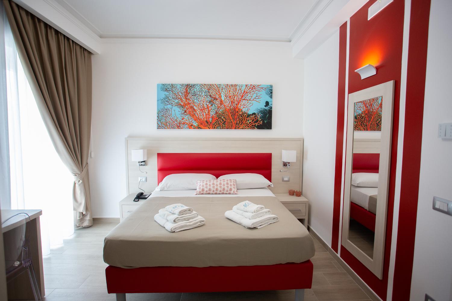 Deluxe Double Room with Side Sea View