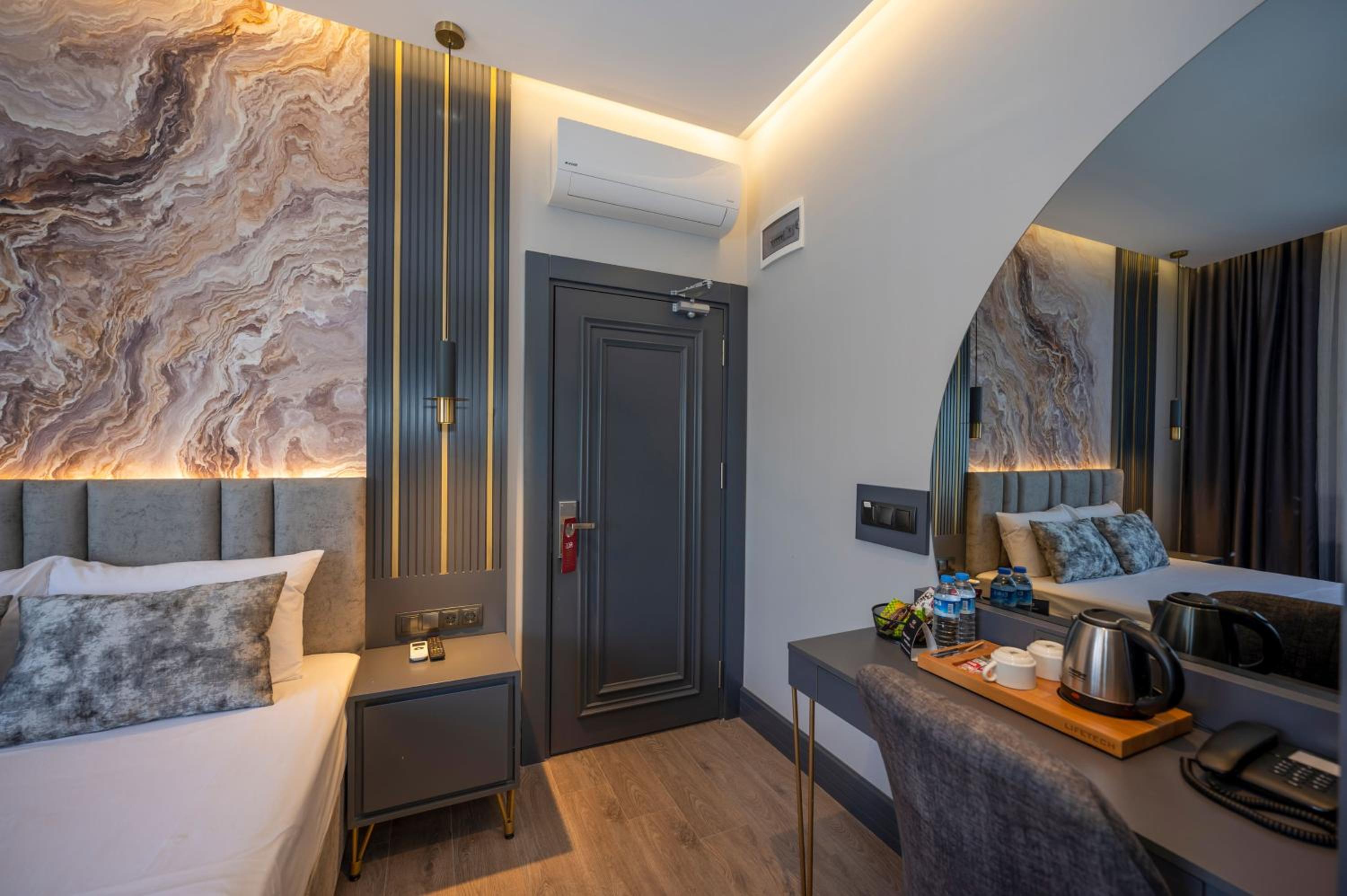 Superior Double Room - Photo 12