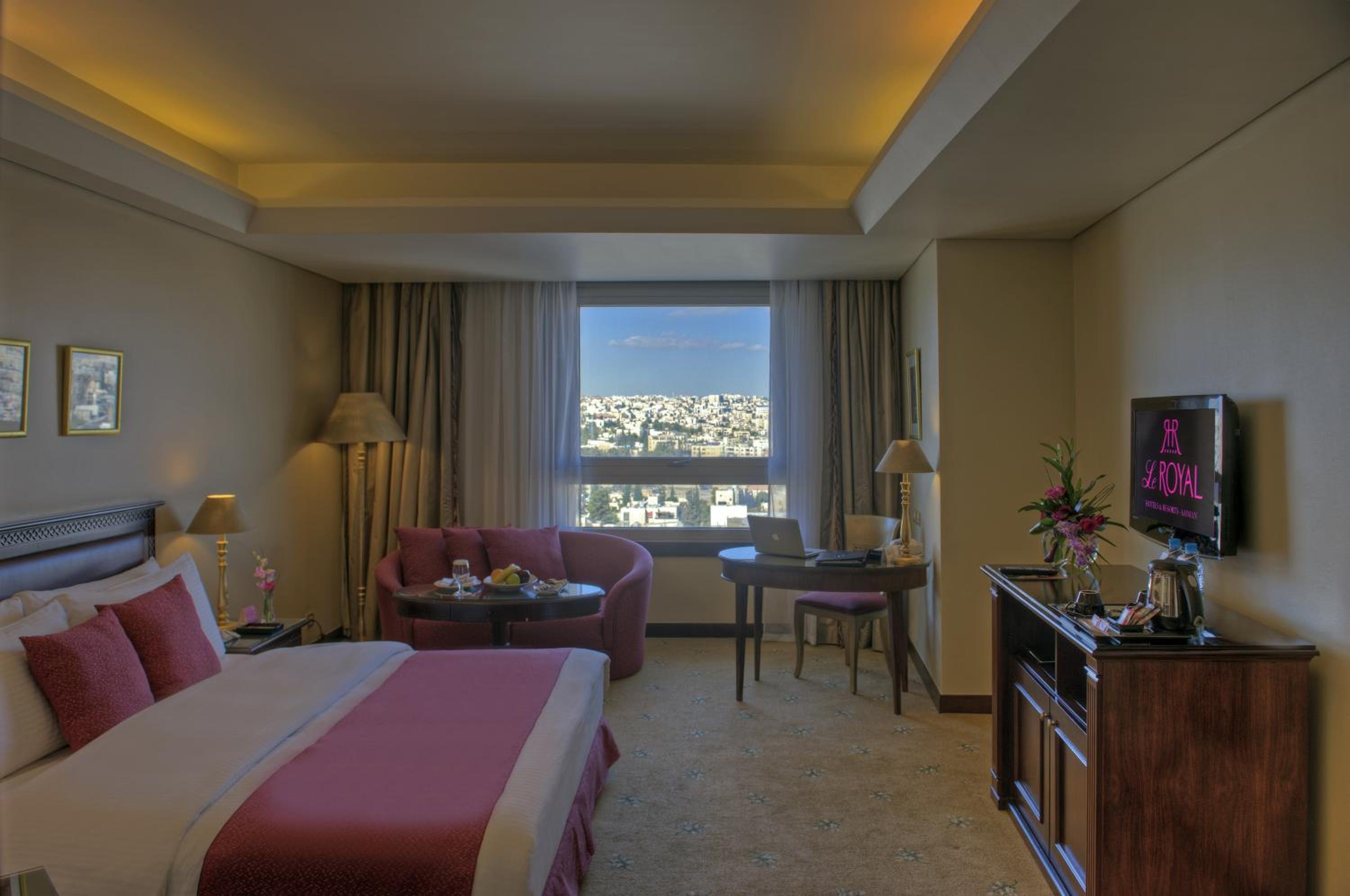 Deluxe Room King Size - Photo 4