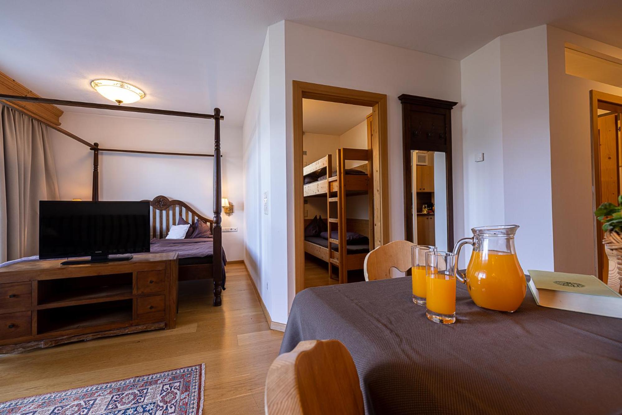 Two-Bedroom Suite photo 3