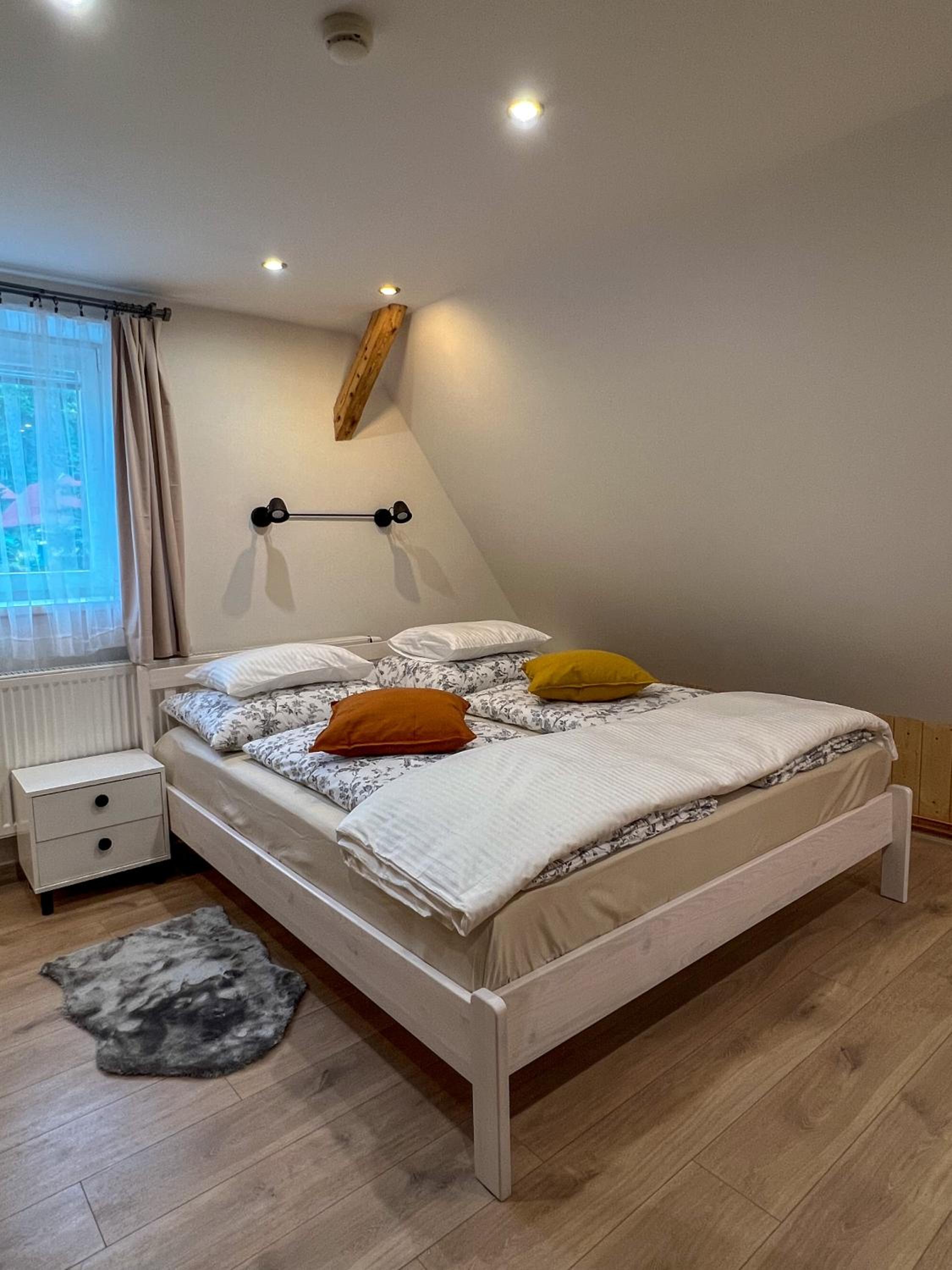 Executive Suite - Photo 4