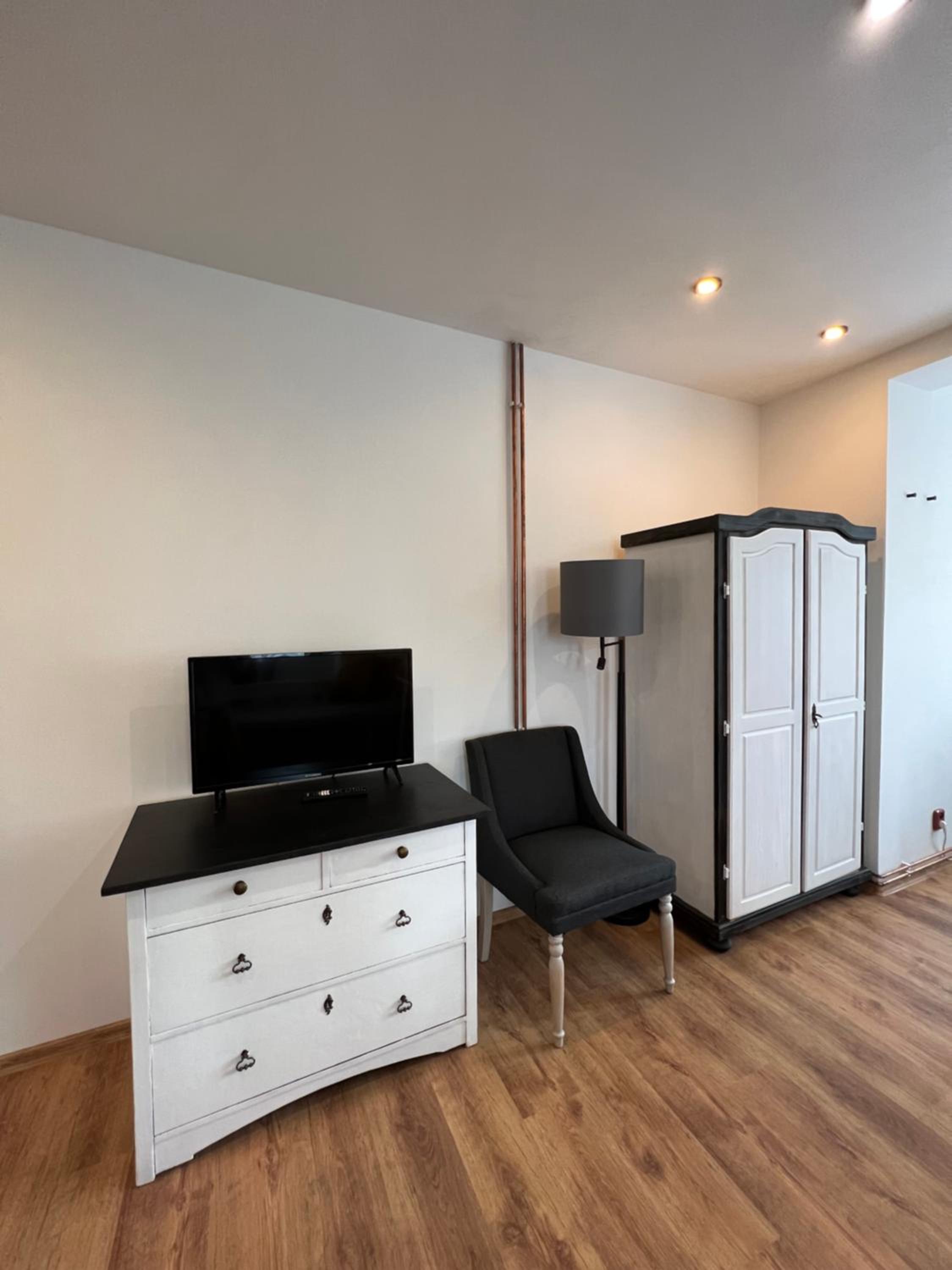 Deluxe Suite - Photo 3