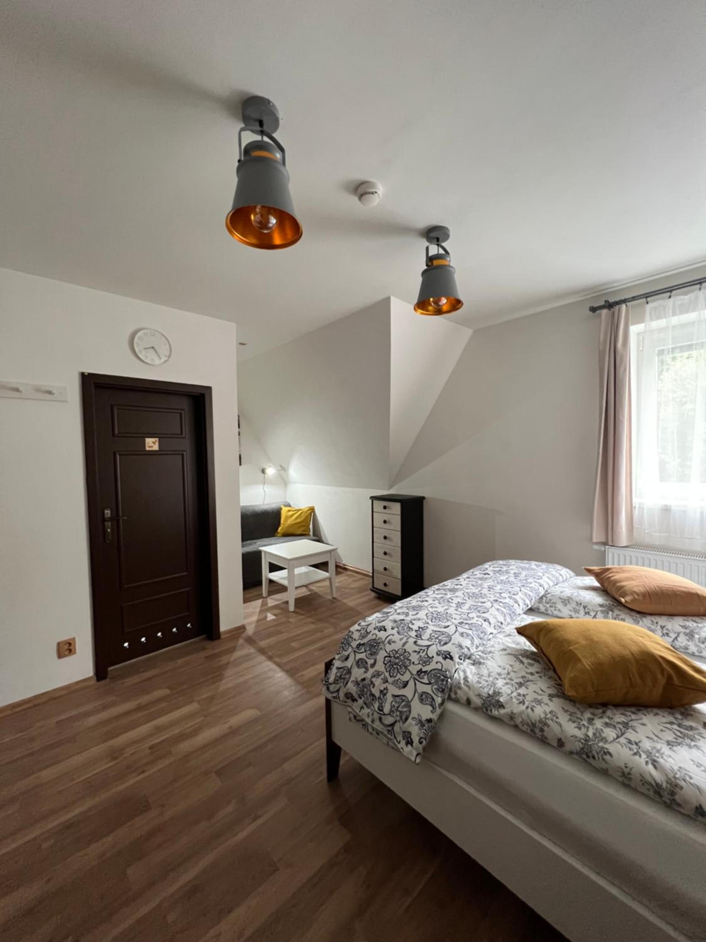 Double Room with Extra Bed - Photo 1