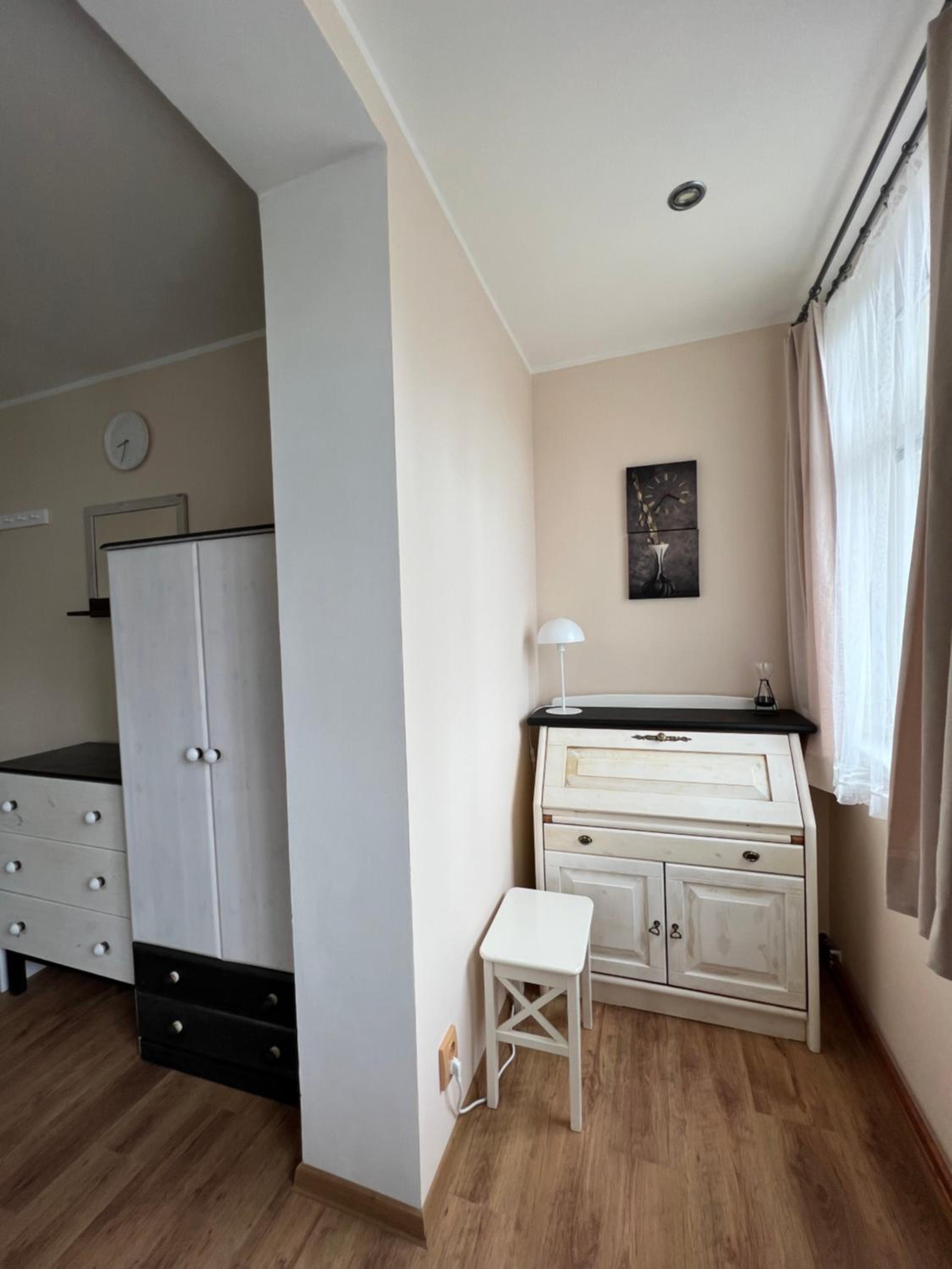 Deluxe Double Room with Extra Bed - Photo 4