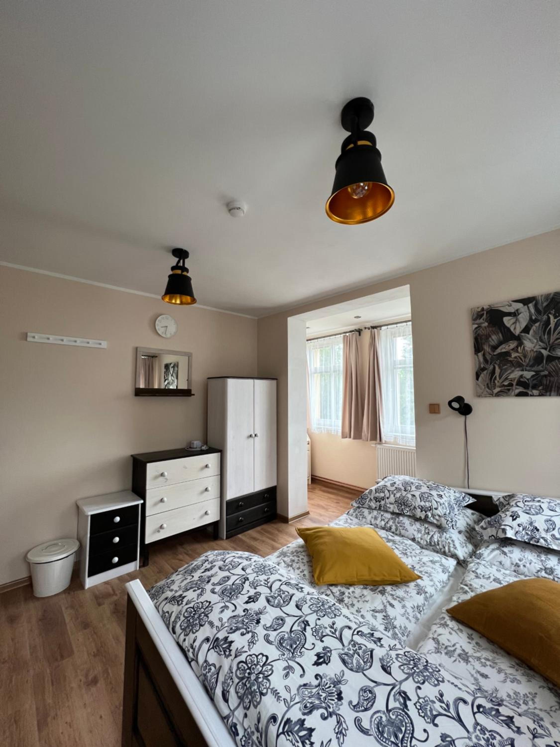 Deluxe Double Room with Extra Bed - Photo 23