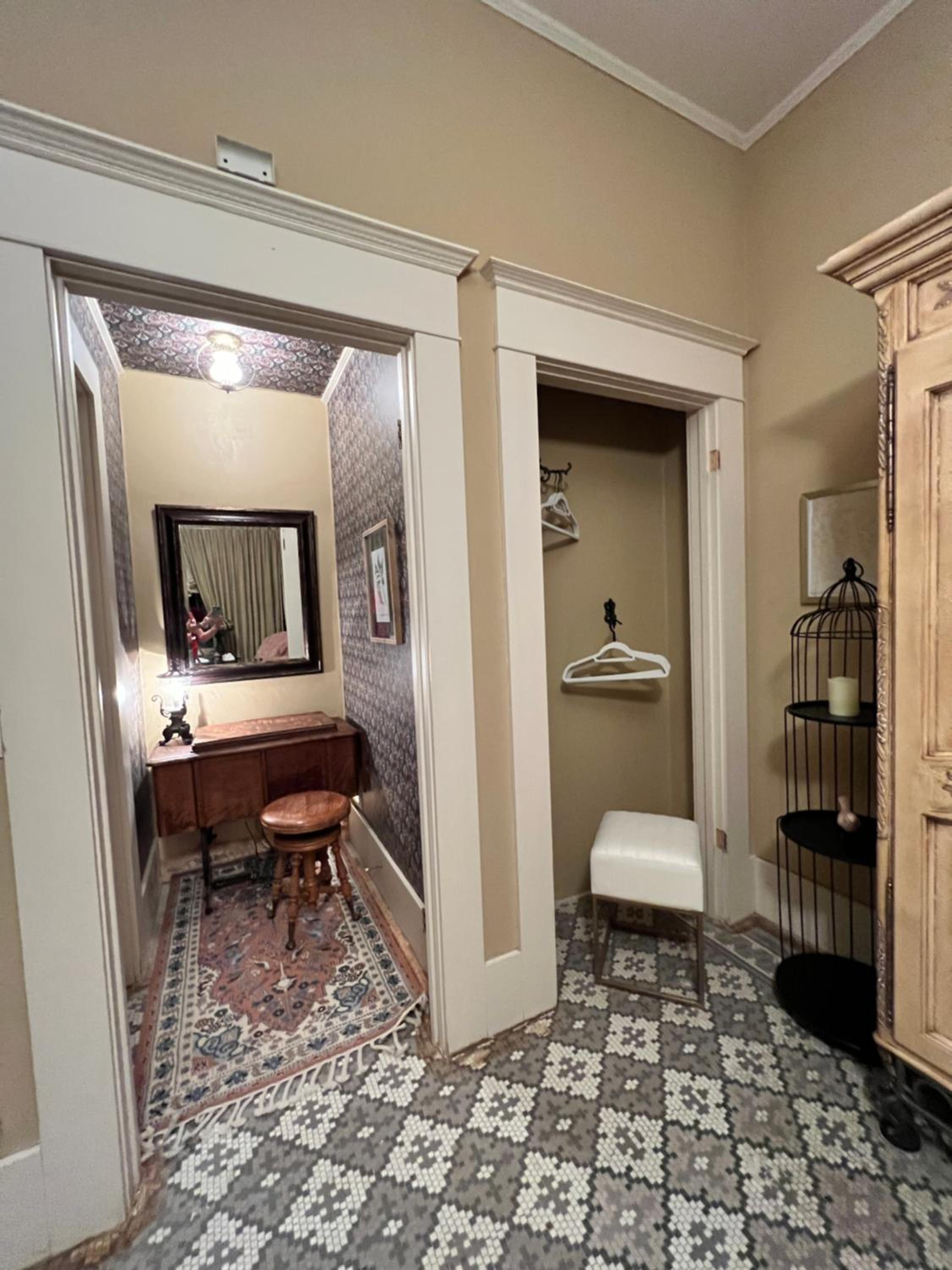 Deluxe Queen Room photo 3