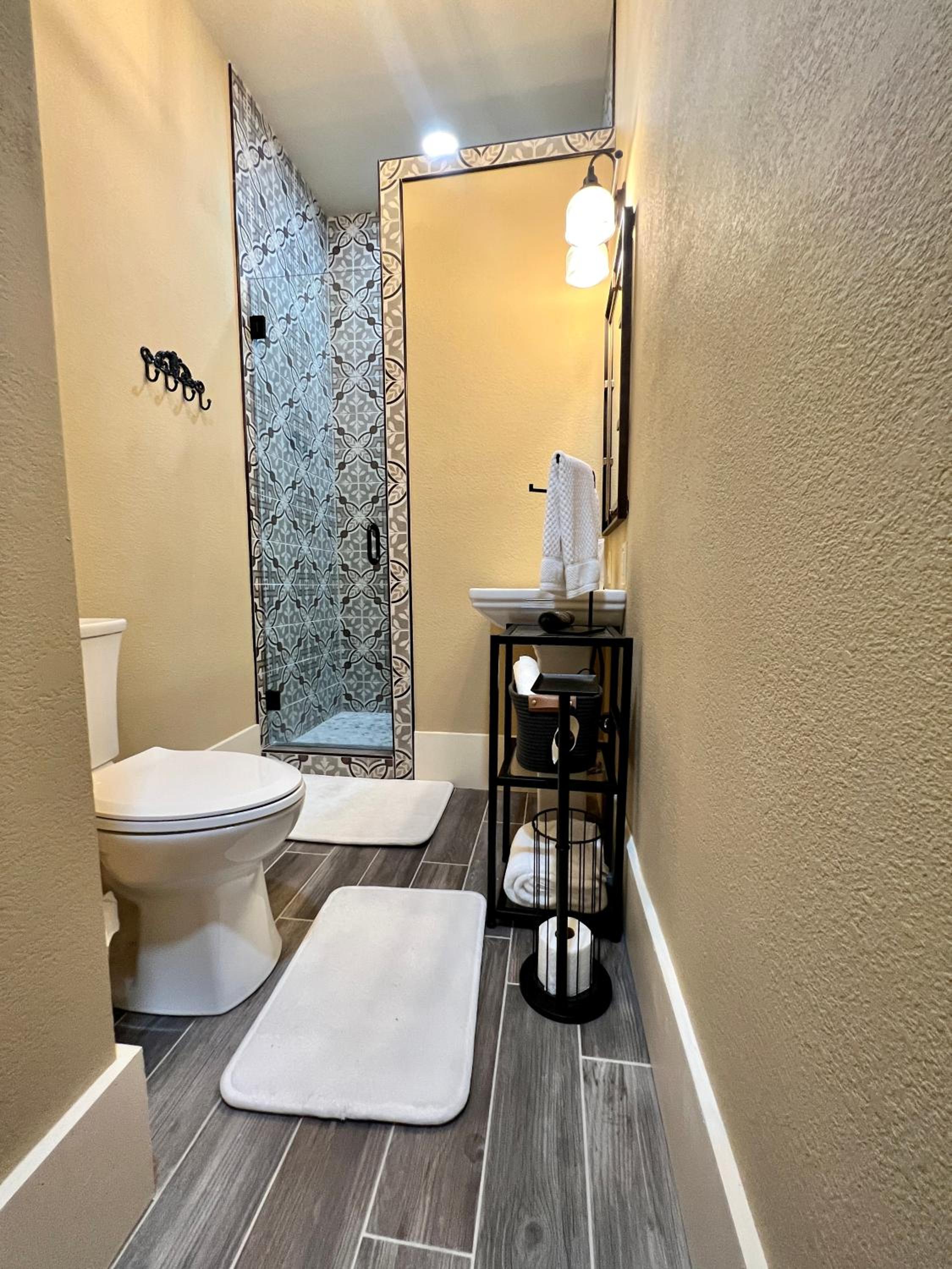 Deluxe Queen Room - Photo 3