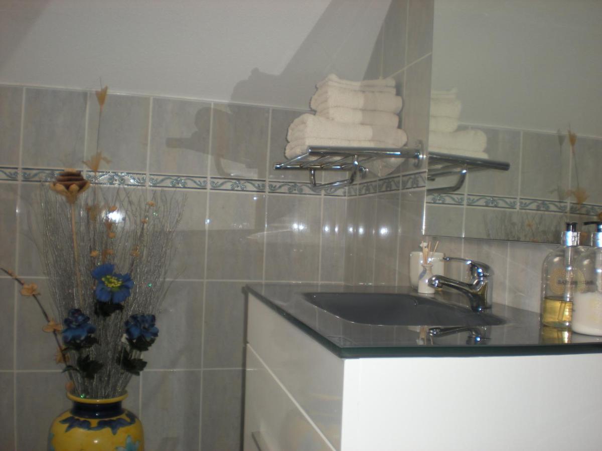 Standard Triple Room photo 3