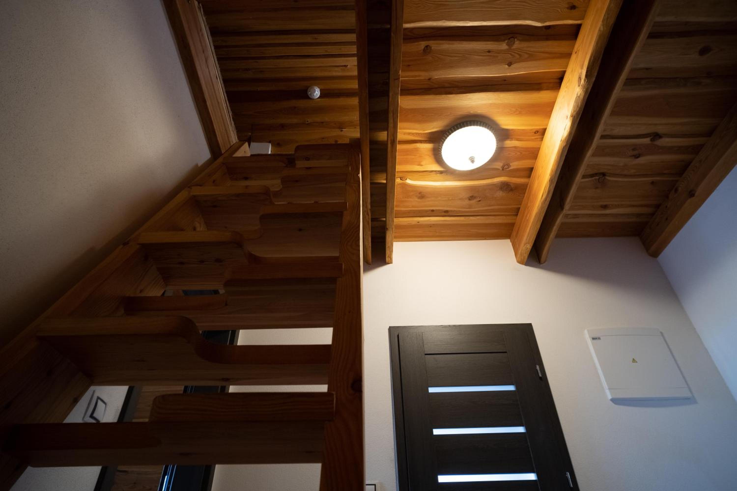 Apartment - Split Level - Photo 22