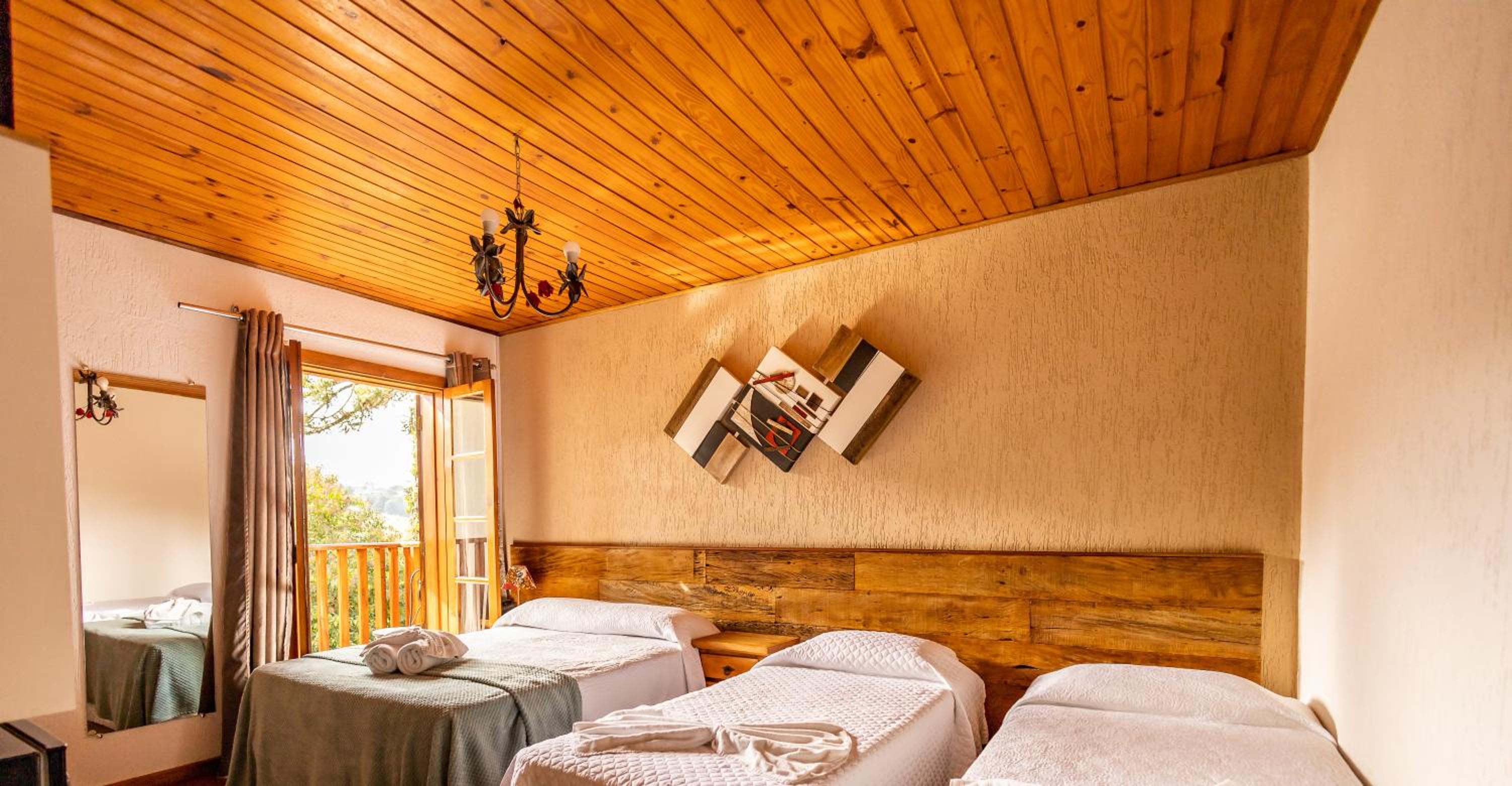 Luxury Triple Room photo 2