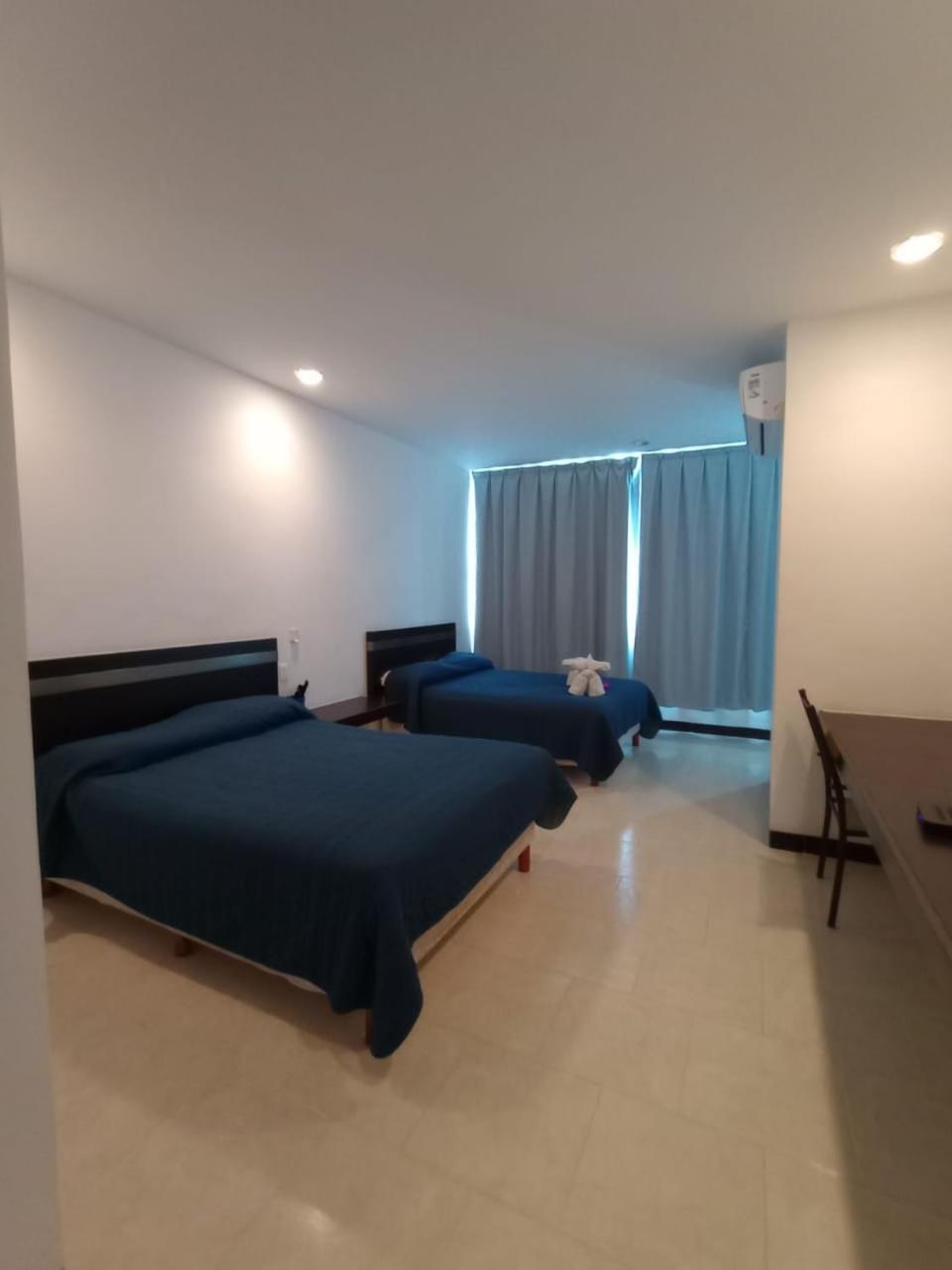 Standard Family Room - Photo 4