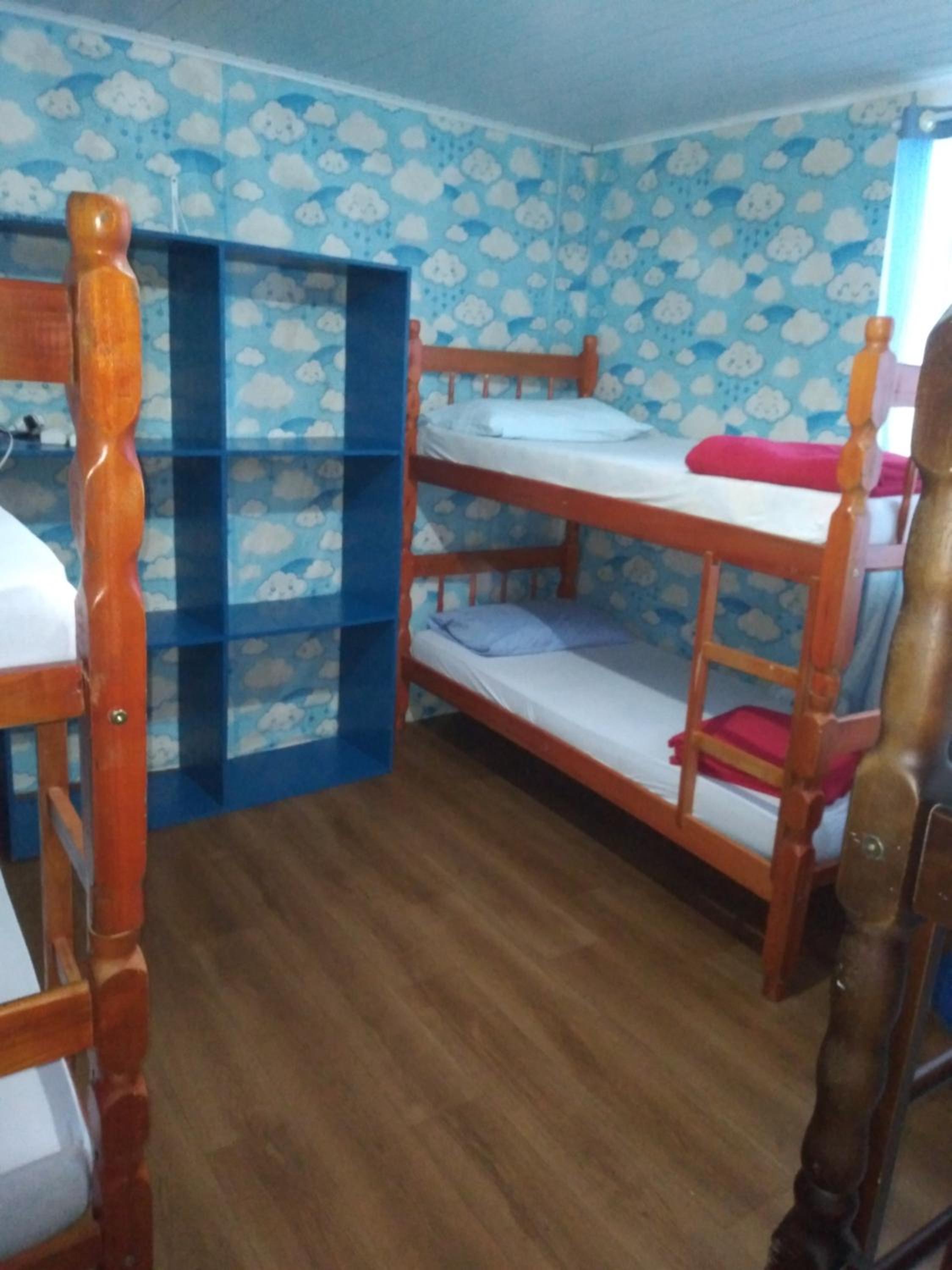 10-Bed Male Dormitory Room photo 1