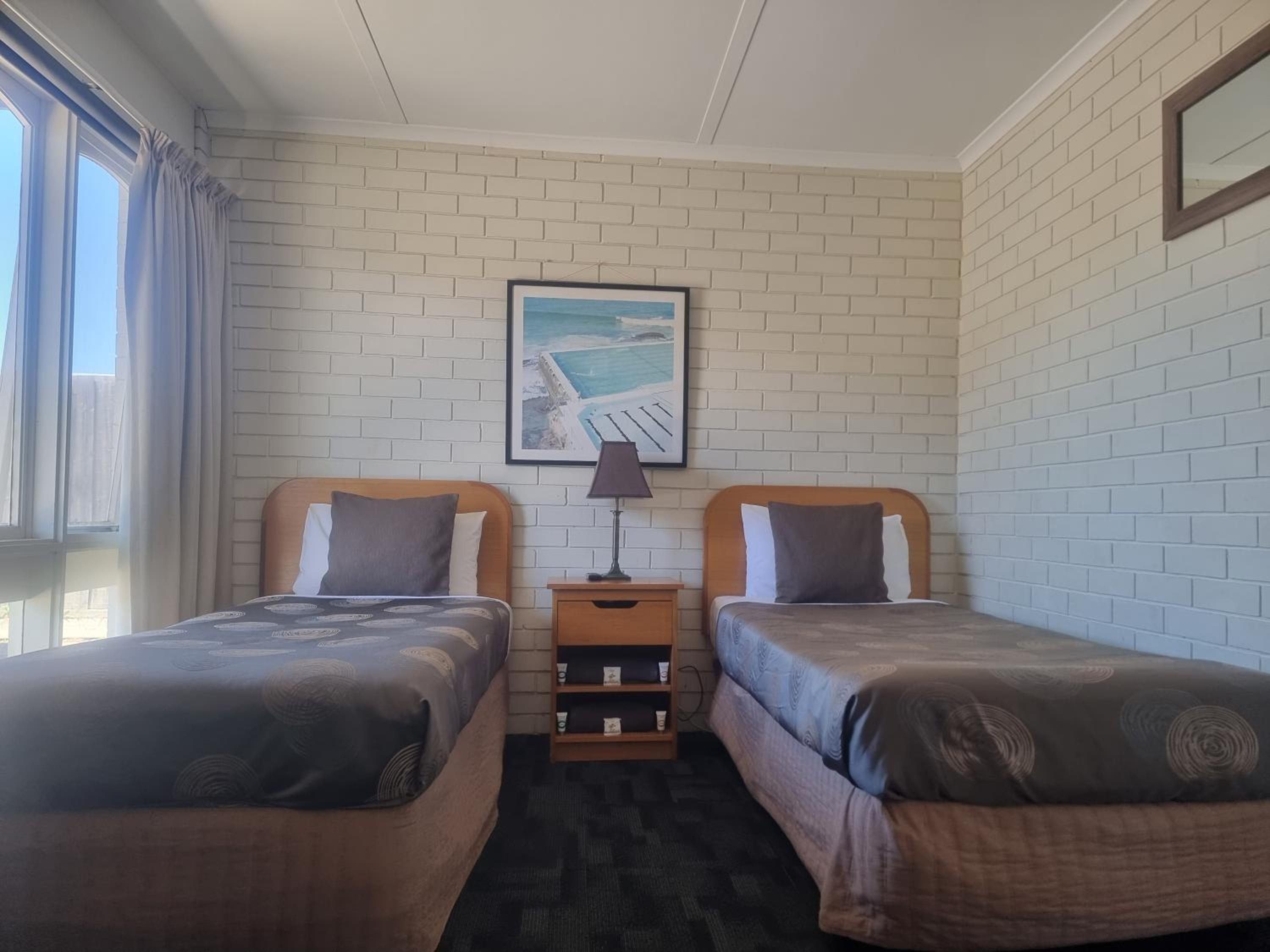 Standard Family Room - Photo 3