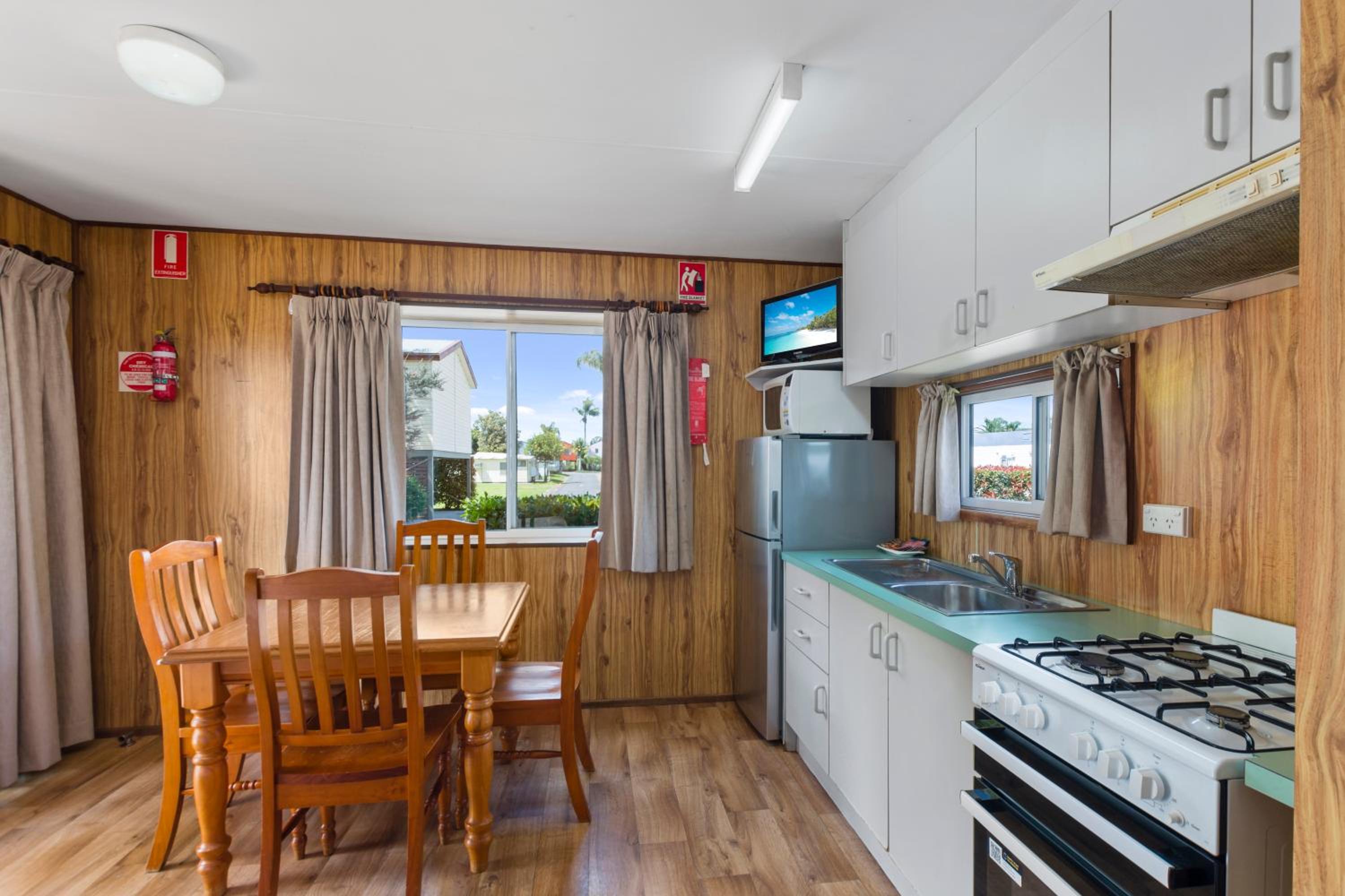 Economy Cabin - Pet Friendly photo 2