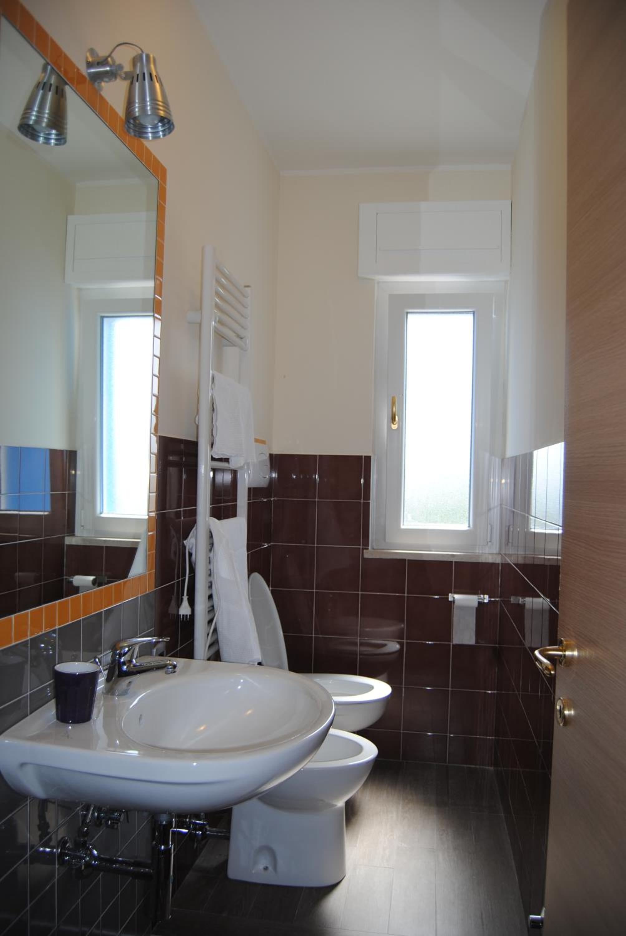 Deluxe Double Room With Shower photo 2