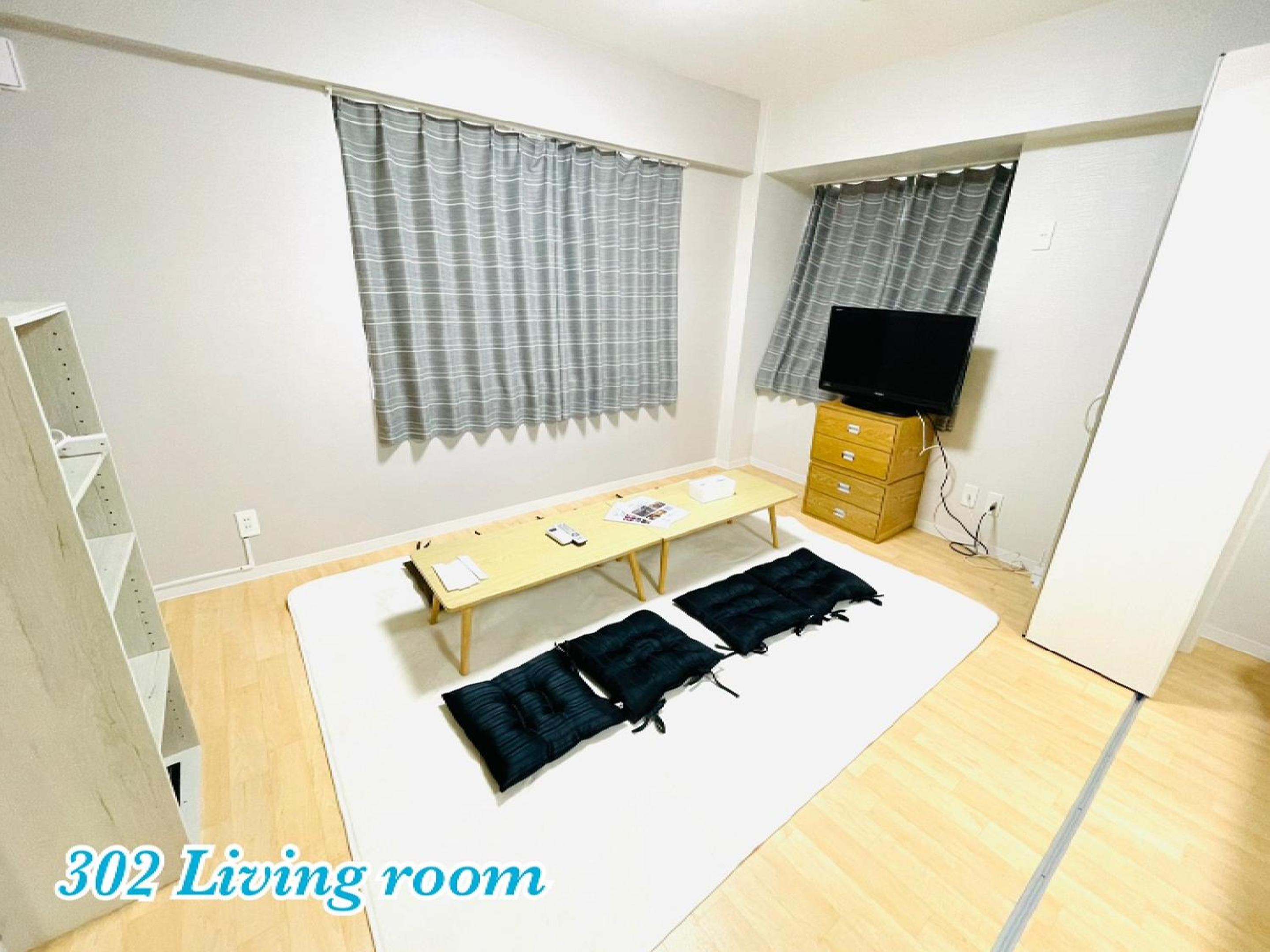 Standard Family Room - Photo 6