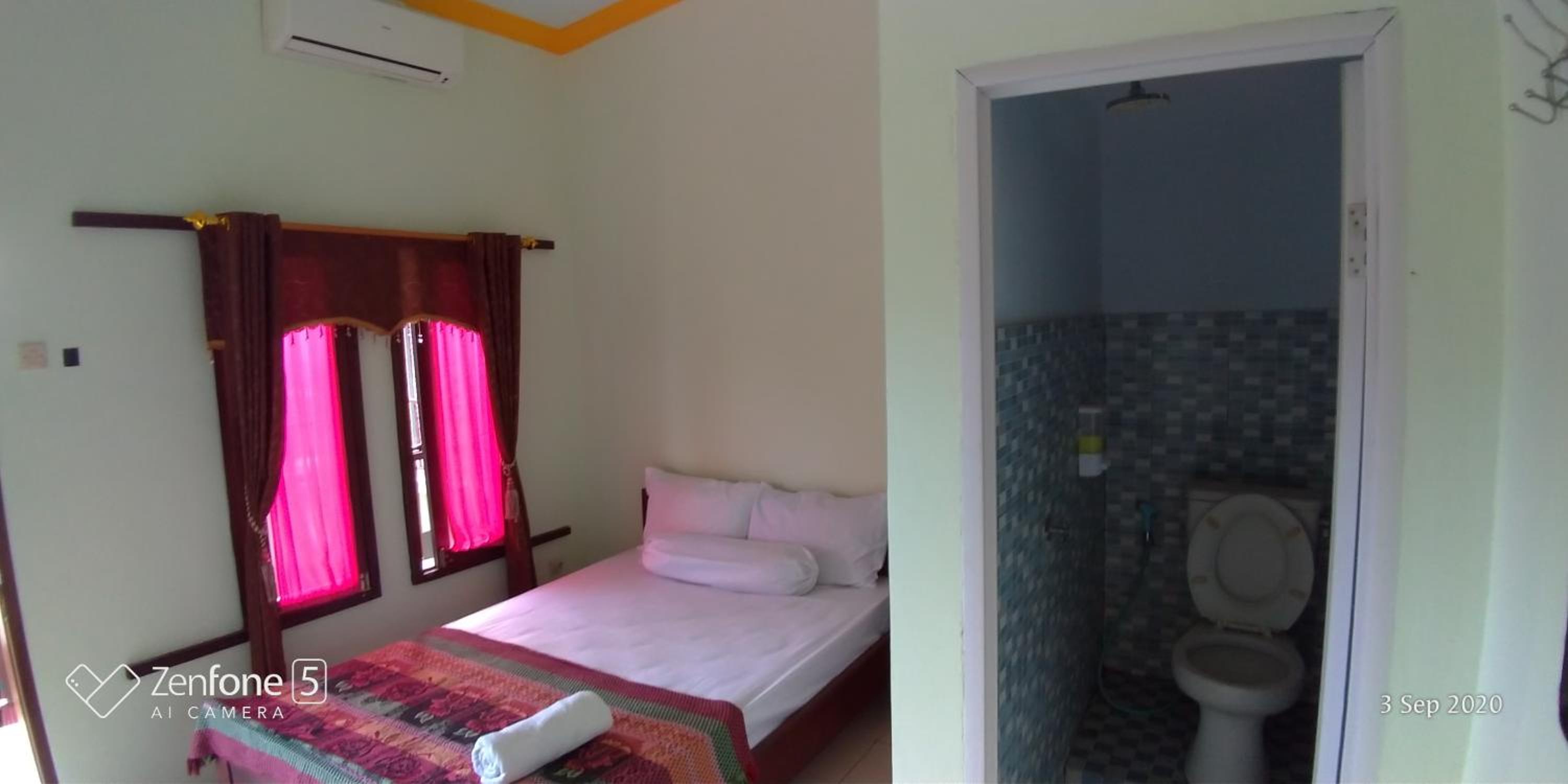 Standard Double or Twin Room photo 1