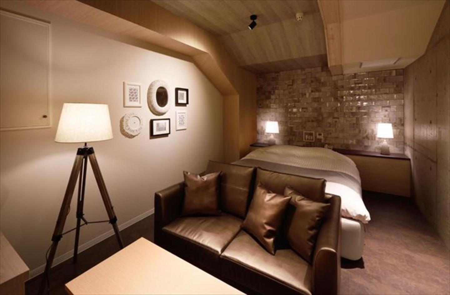 Double Room - Photo 9