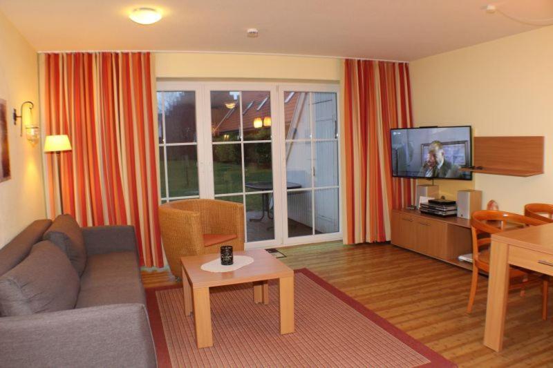 Two-Bedroom House photo 2