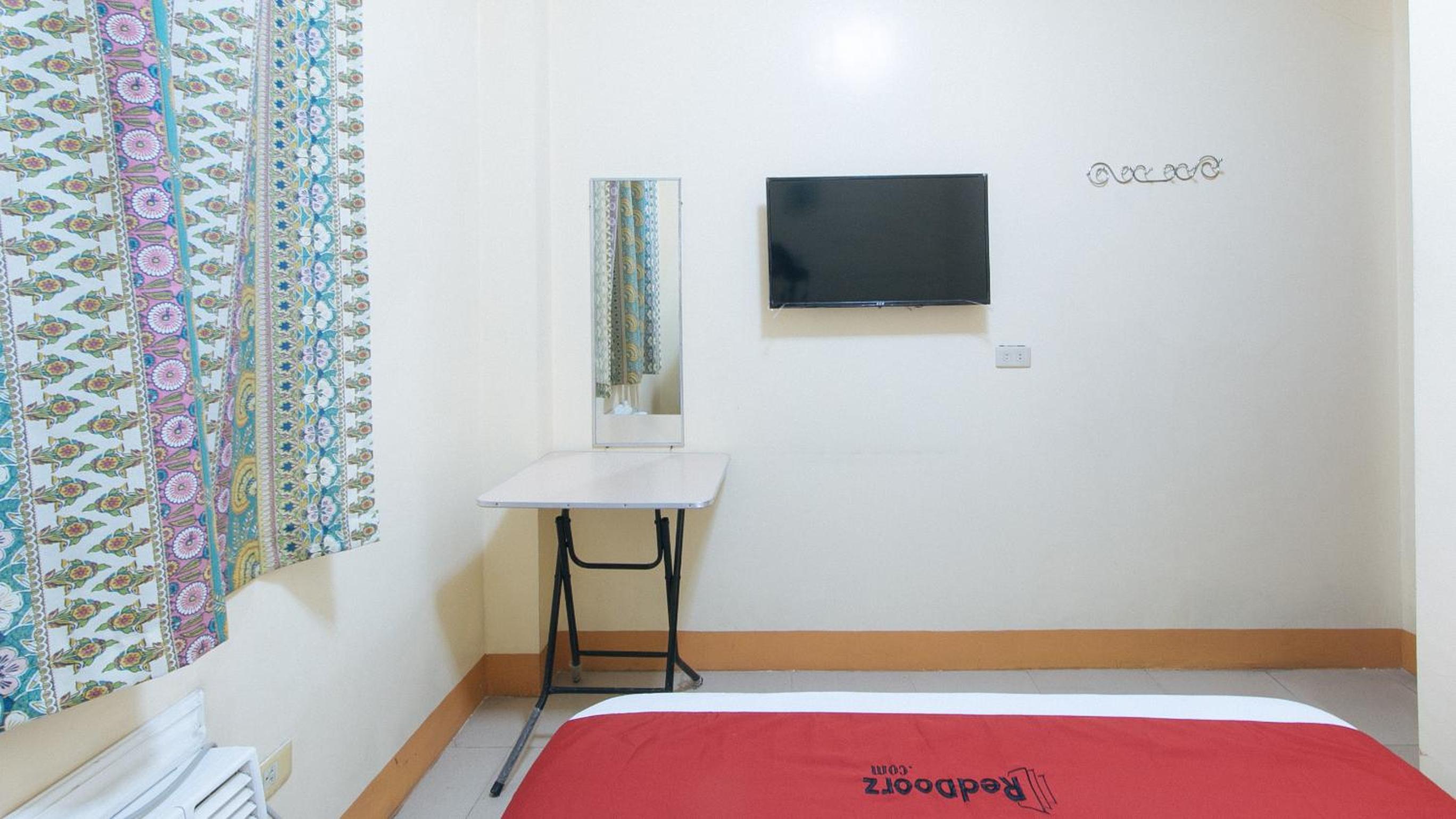 Double Room - Photo 7