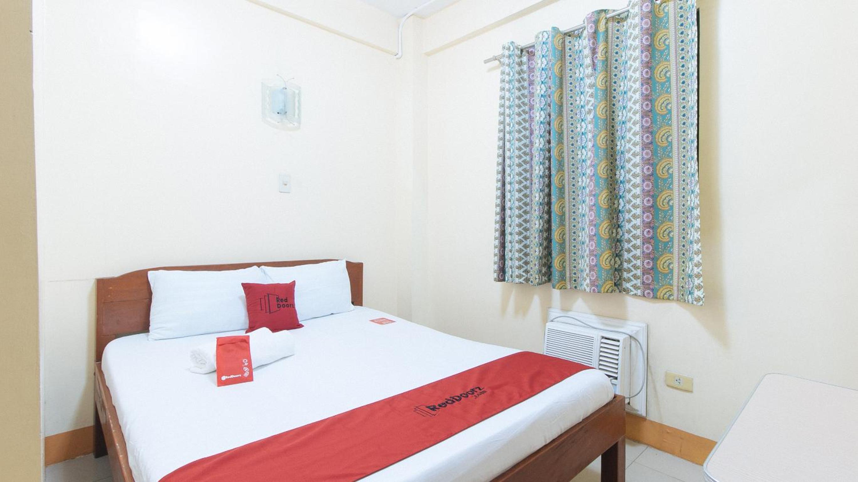 Double Room - Photo 9