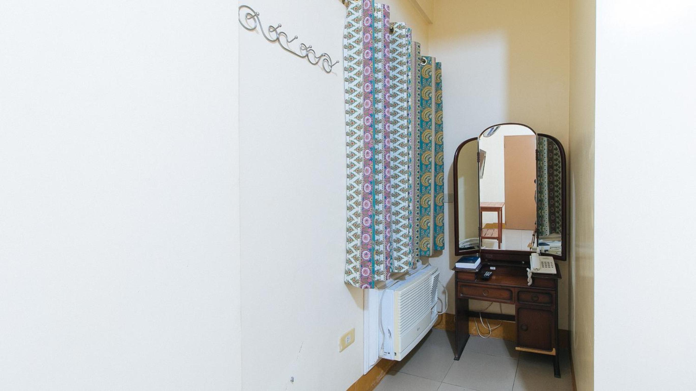Deluxe Room - Photo 5