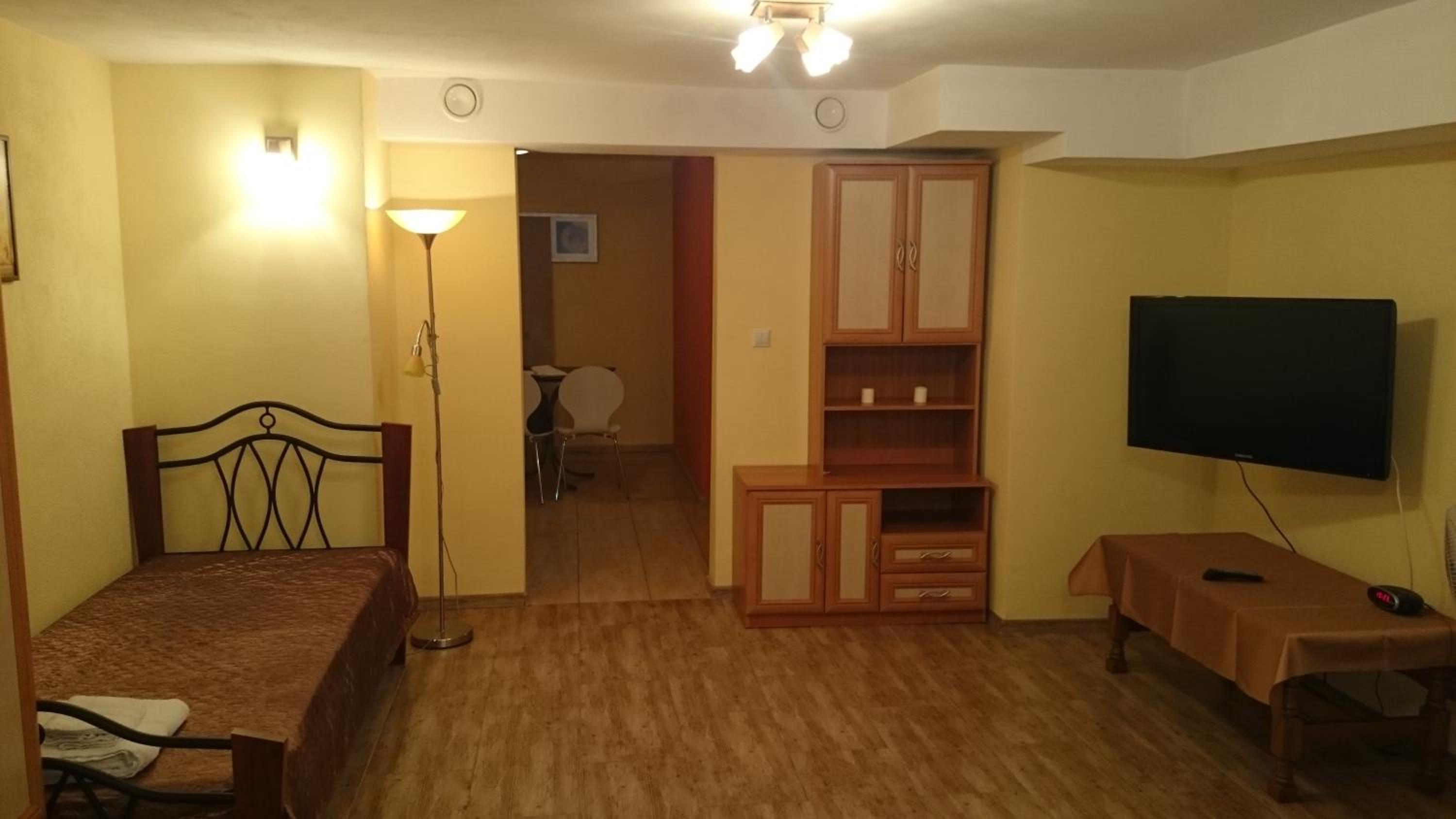 Double or Twin Room with Garden View - Photo 5