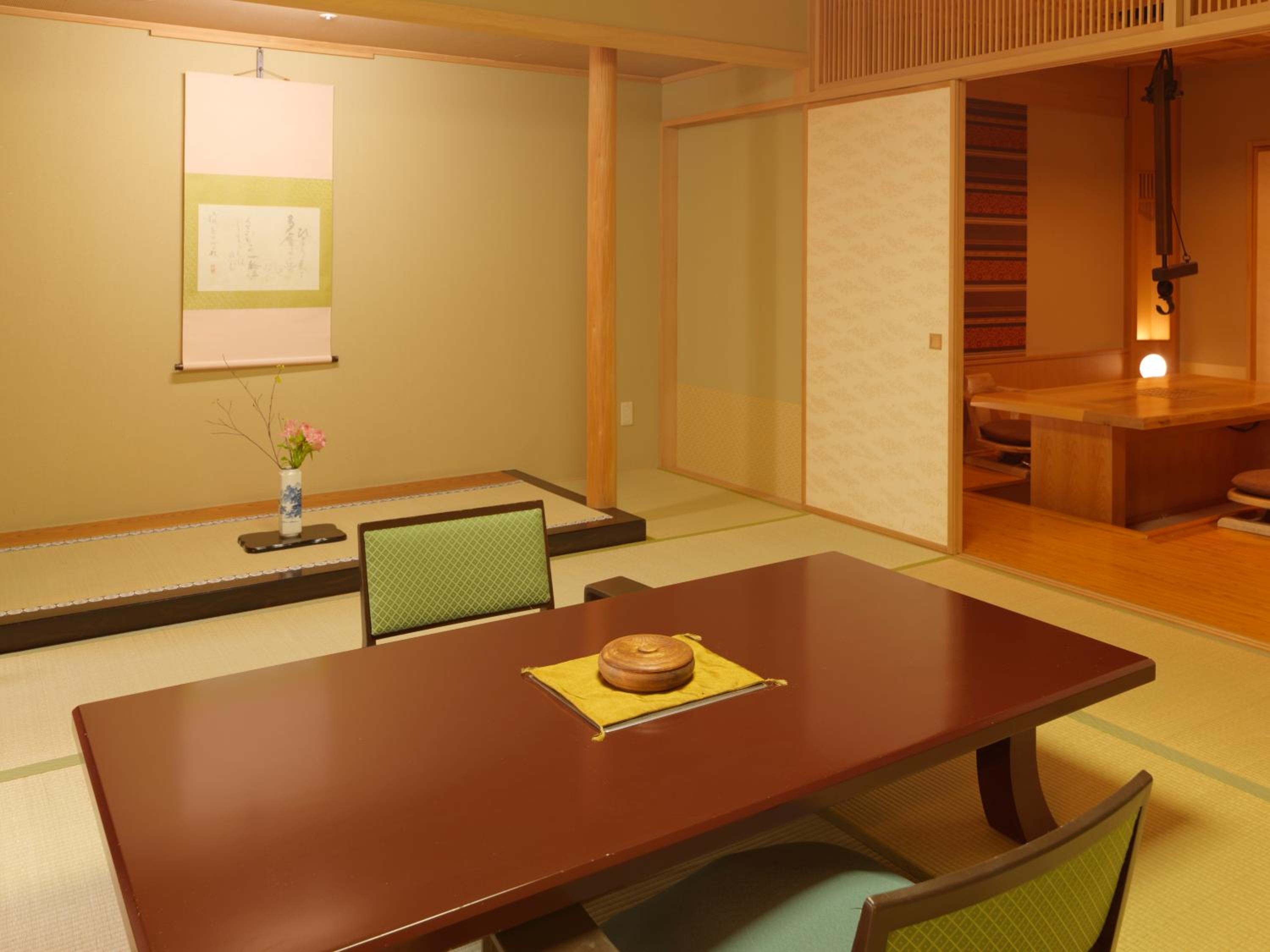 Japanese-Style Deluxe Room with Open Air Bath - Non-Smoking - Buffet Breakfast + Buffet Dinner Included - Photo 11