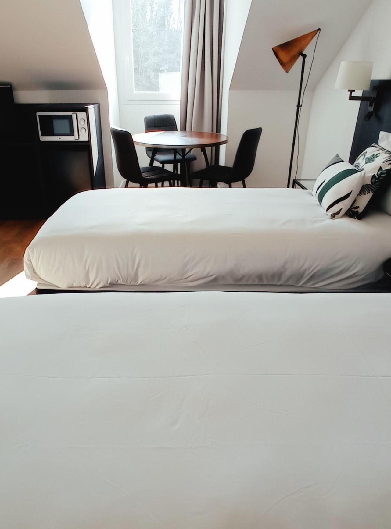 Studio 1 Double Bed 1 Single Bed