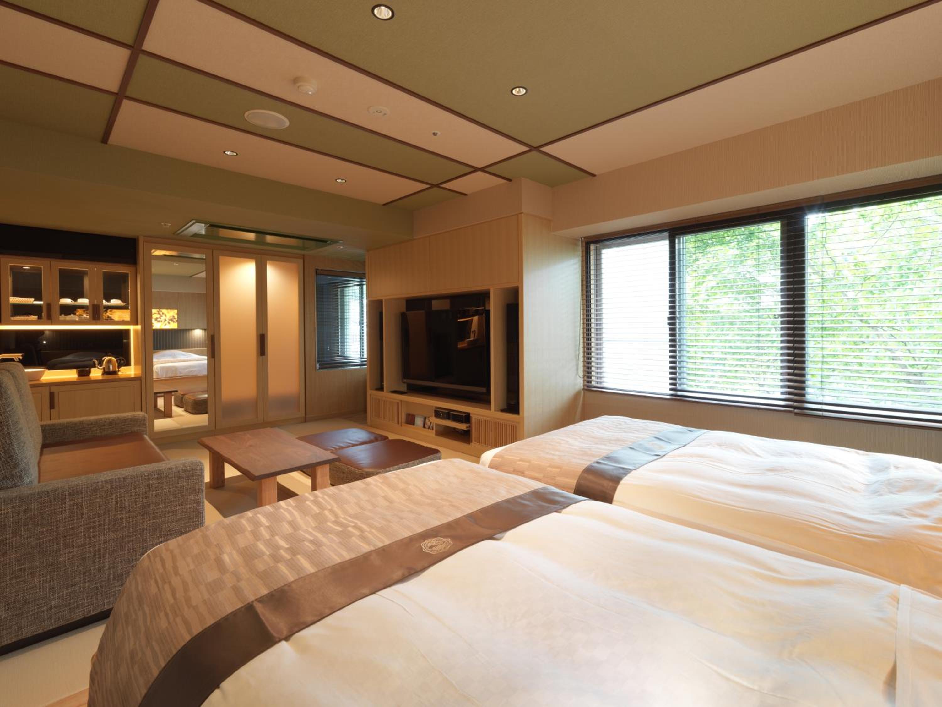 Room with Tatami Area and Jet Bath - Non-Smoking - Buffet Breakfast + Buffet Dinner Included - Photo 9