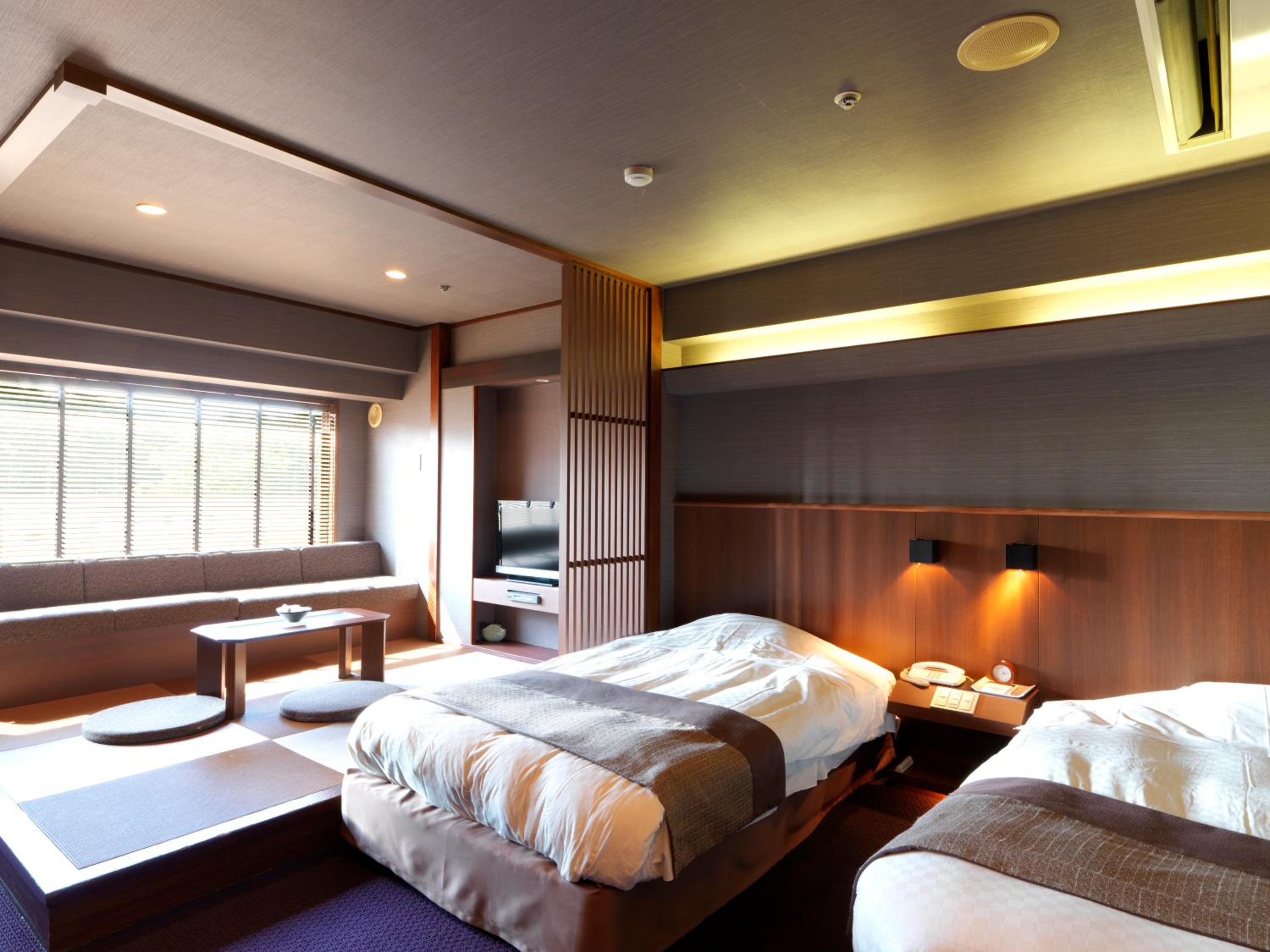 Room with Tatami Area & Shower Booth - Non-Smoking - Buffet Breakfast + Buffet Dinner Included - Photo 16
