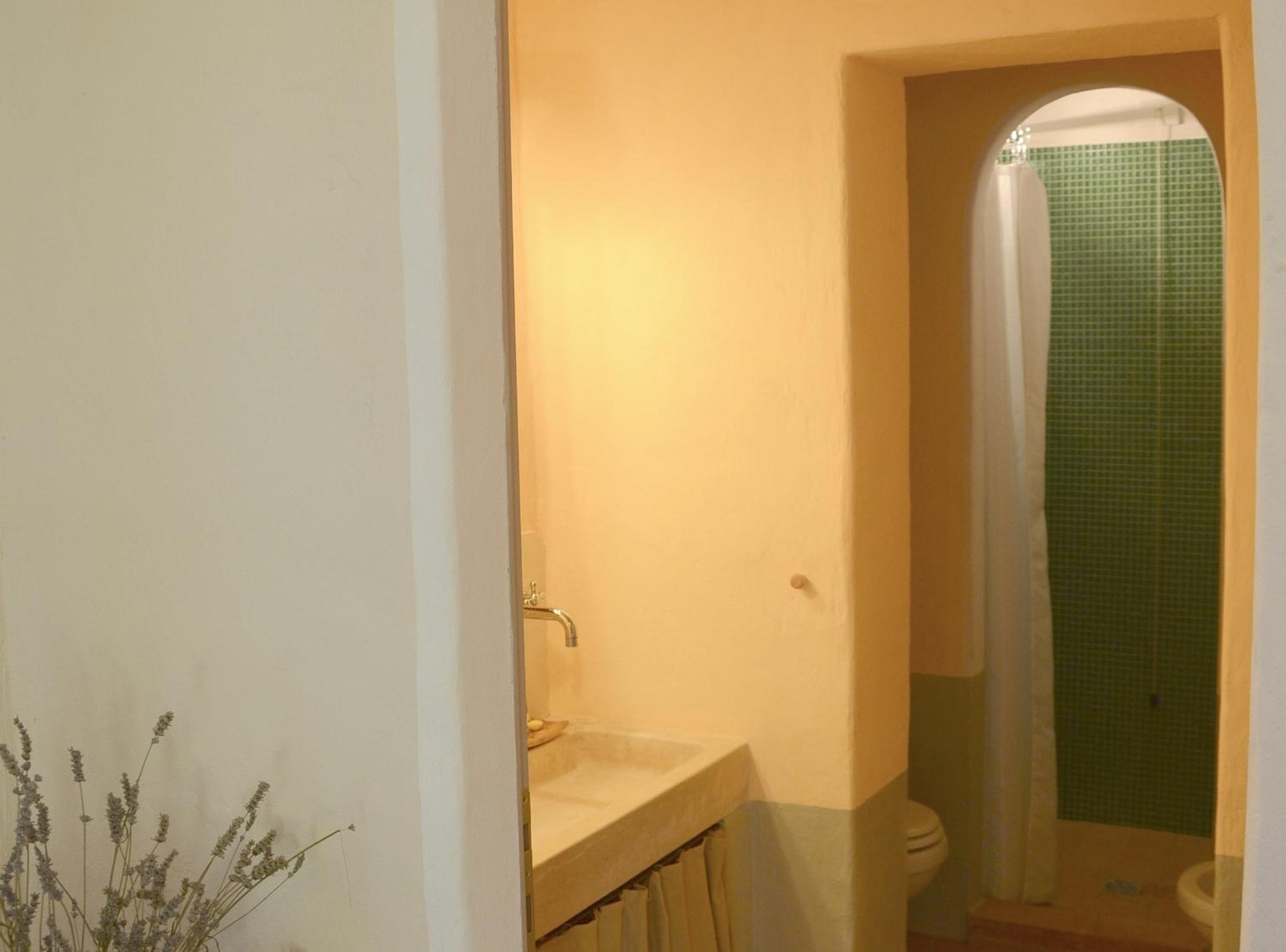 Comfort Triple Room with Shower photo 2