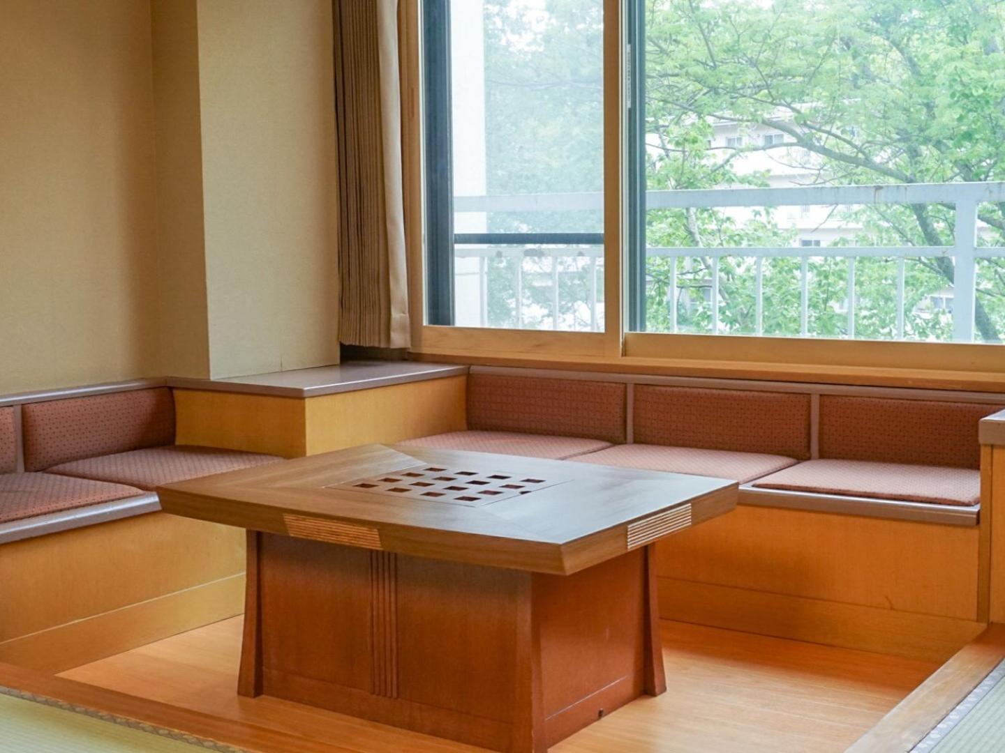 Japanese-Style Room with Forest View - Non-Smoking - Buffet Breakfast + Buffet Dinner Included - Photo 8