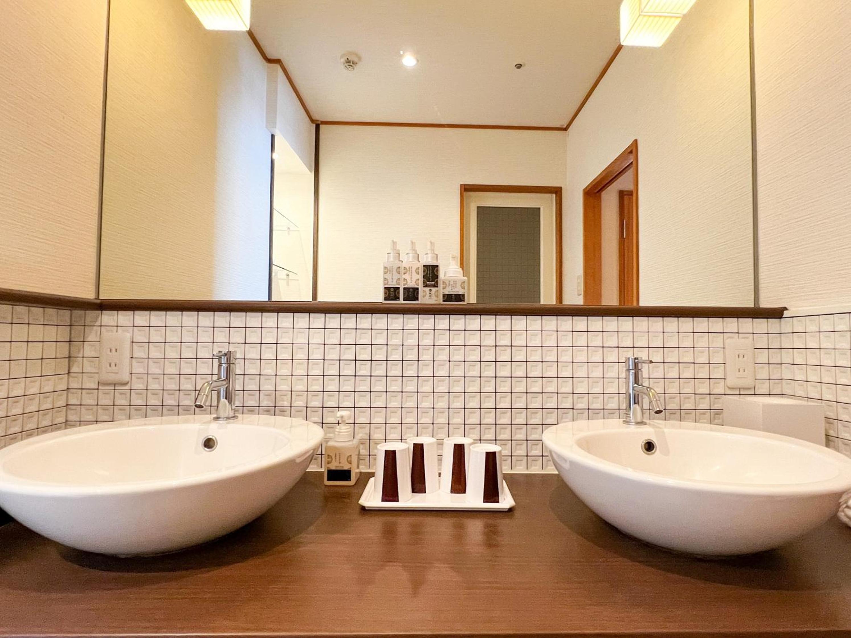 Deluxe Room with Tatami Area and Lake View - Non-Smoking - Buffet Breakfast + Buffet Dinner Included - Photo 12