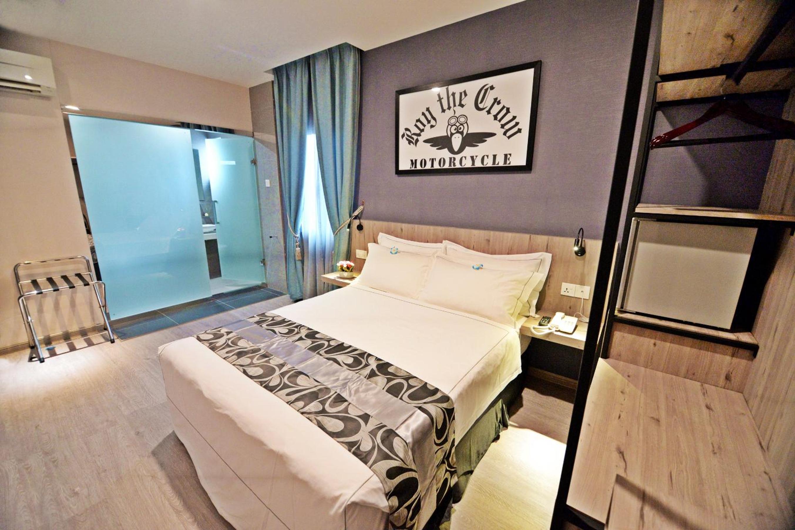 Deluxe Room - Photo 1