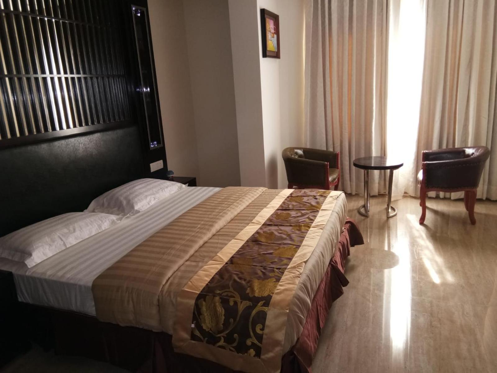 Double Room with Private Bathroom