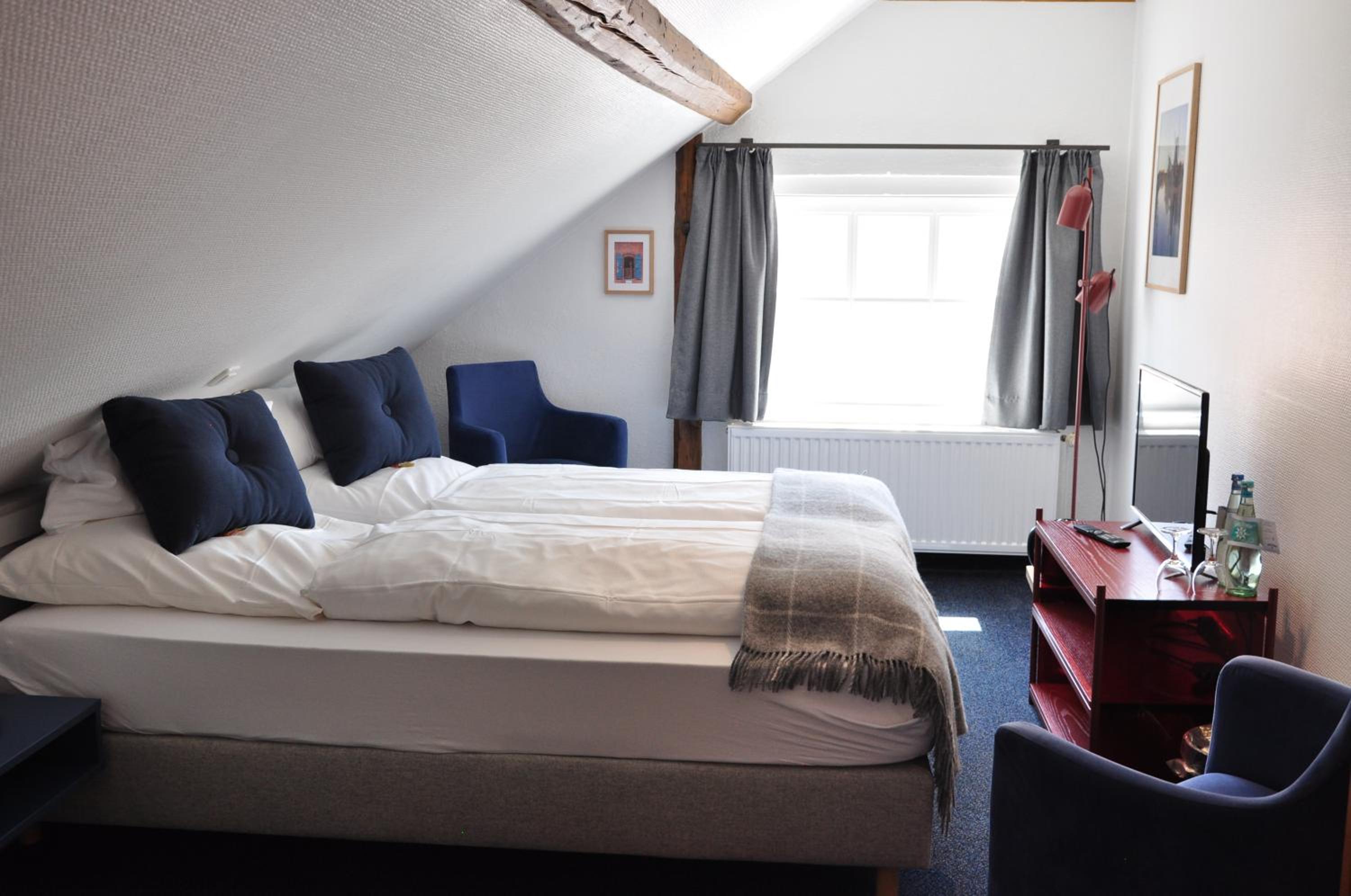 Standard Double Room photo 3