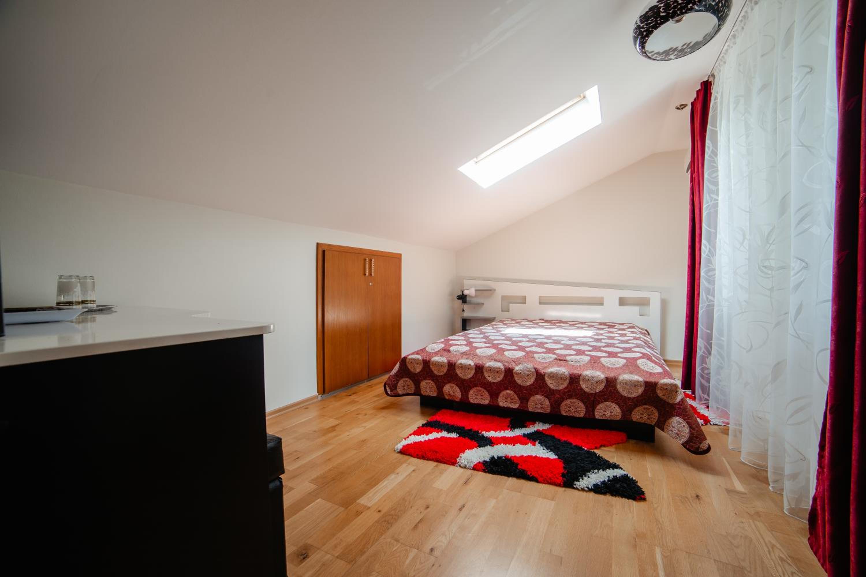 Economy Double Room - Photo 3